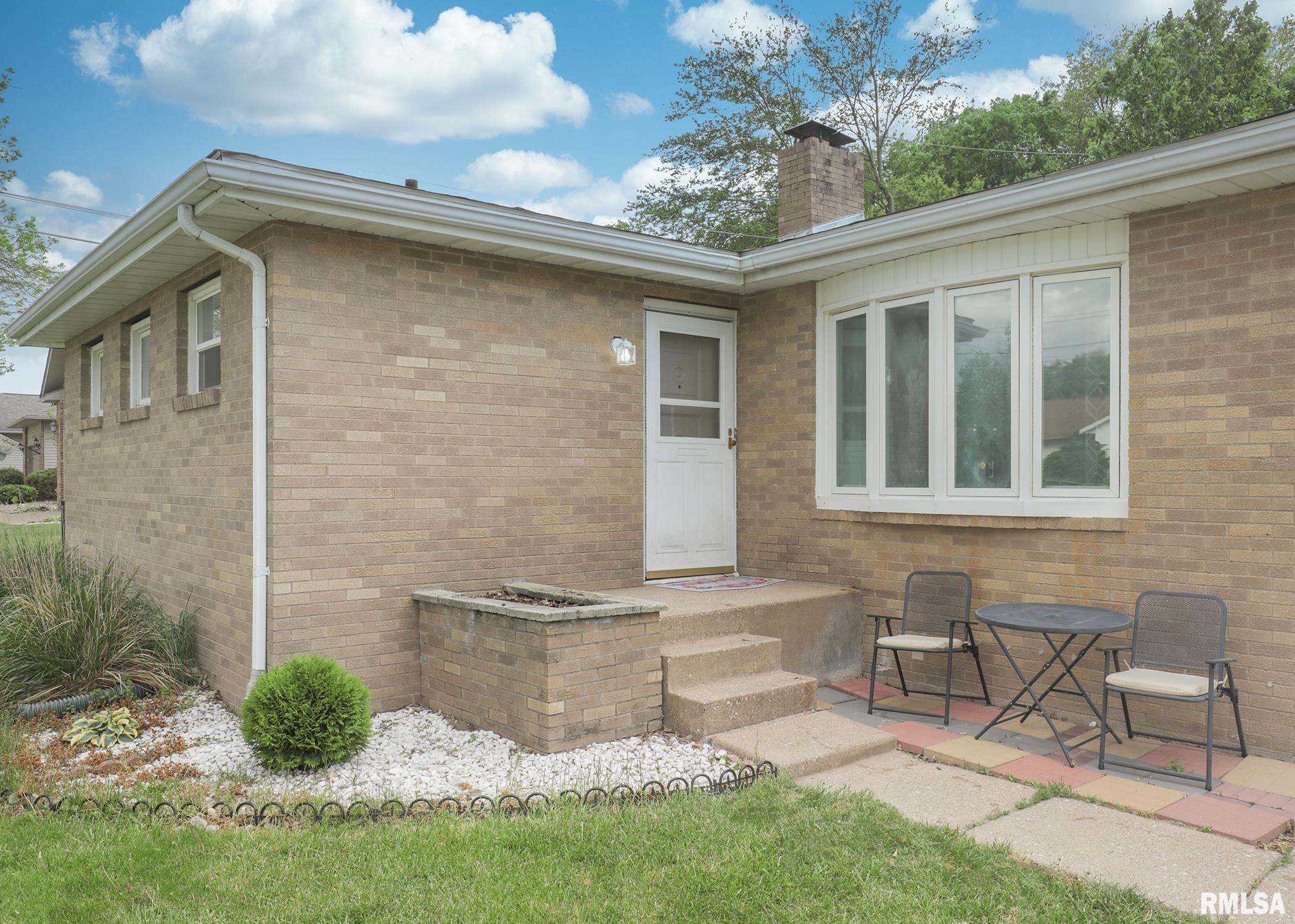 1407 53rd Street, Moline, Illinois image 3