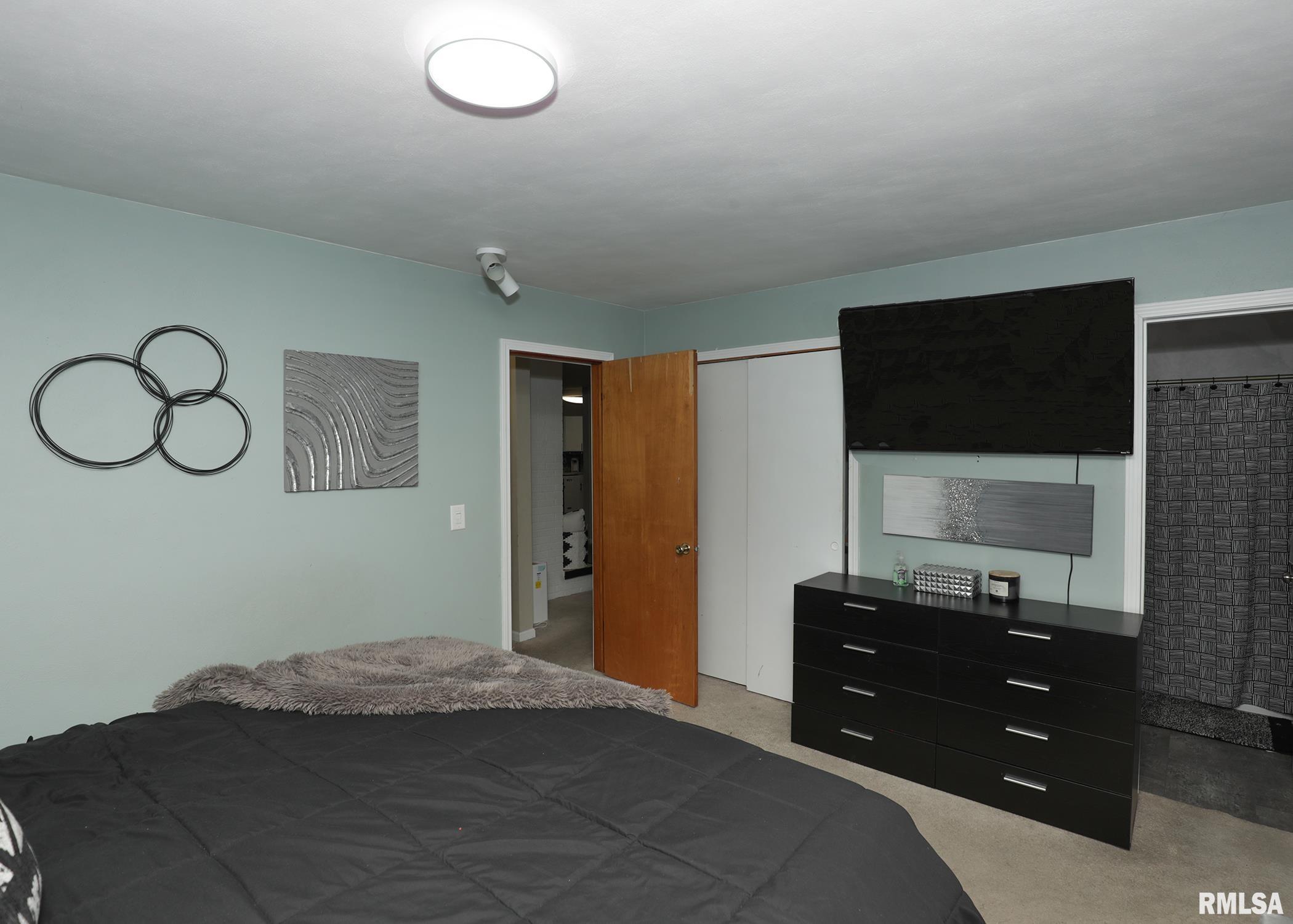 1407 53rd Street, Moline, Illinois image 17