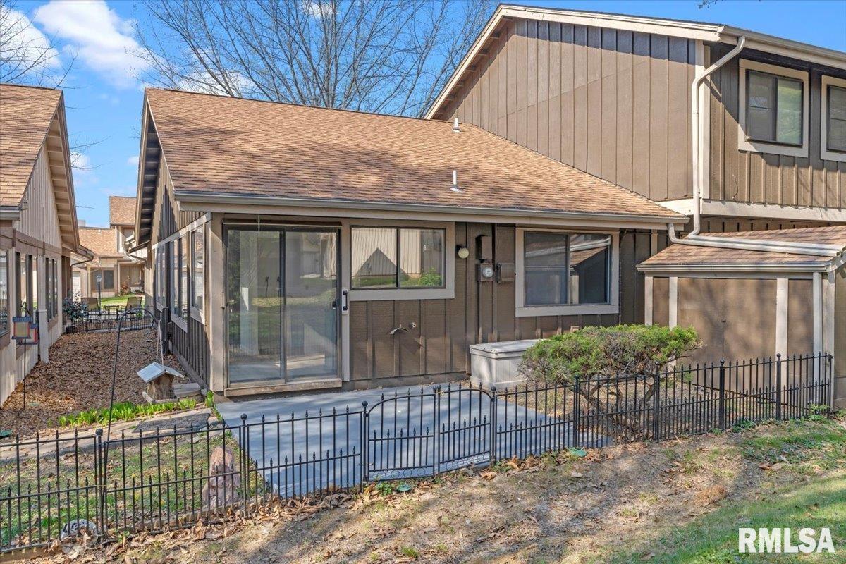 12 Redwood Lane, Springfield, Illinois image 22