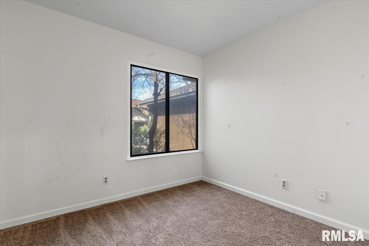 12 Redwood Lane, Springfield, Illinois image 18