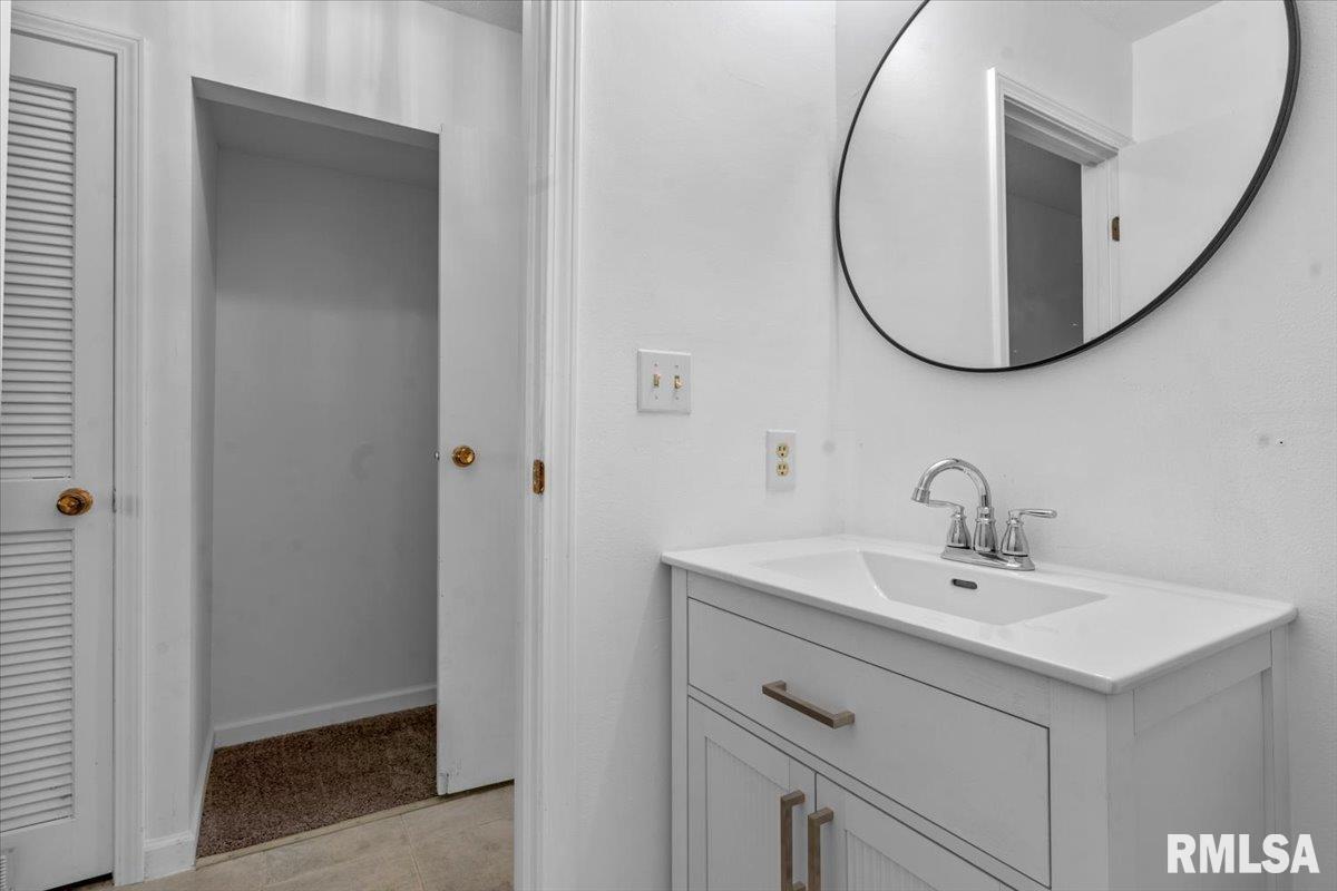 12 Redwood Lane, Springfield, Illinois image 15