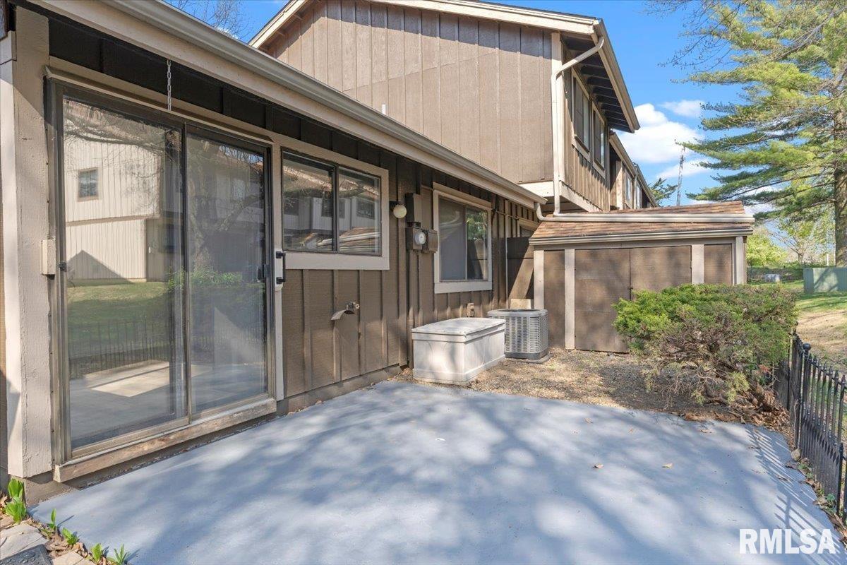 12 Redwood Lane, Springfield, Illinois image 21