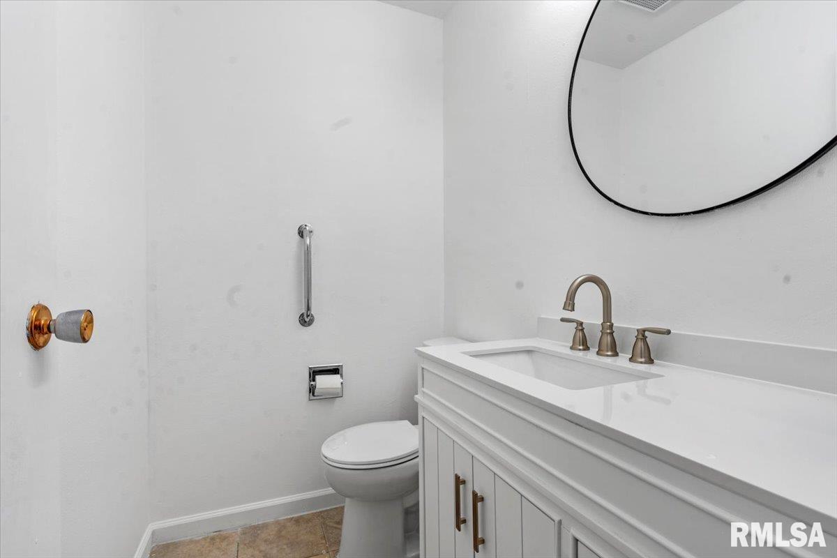12 Redwood Lane, Springfield, Illinois image 16