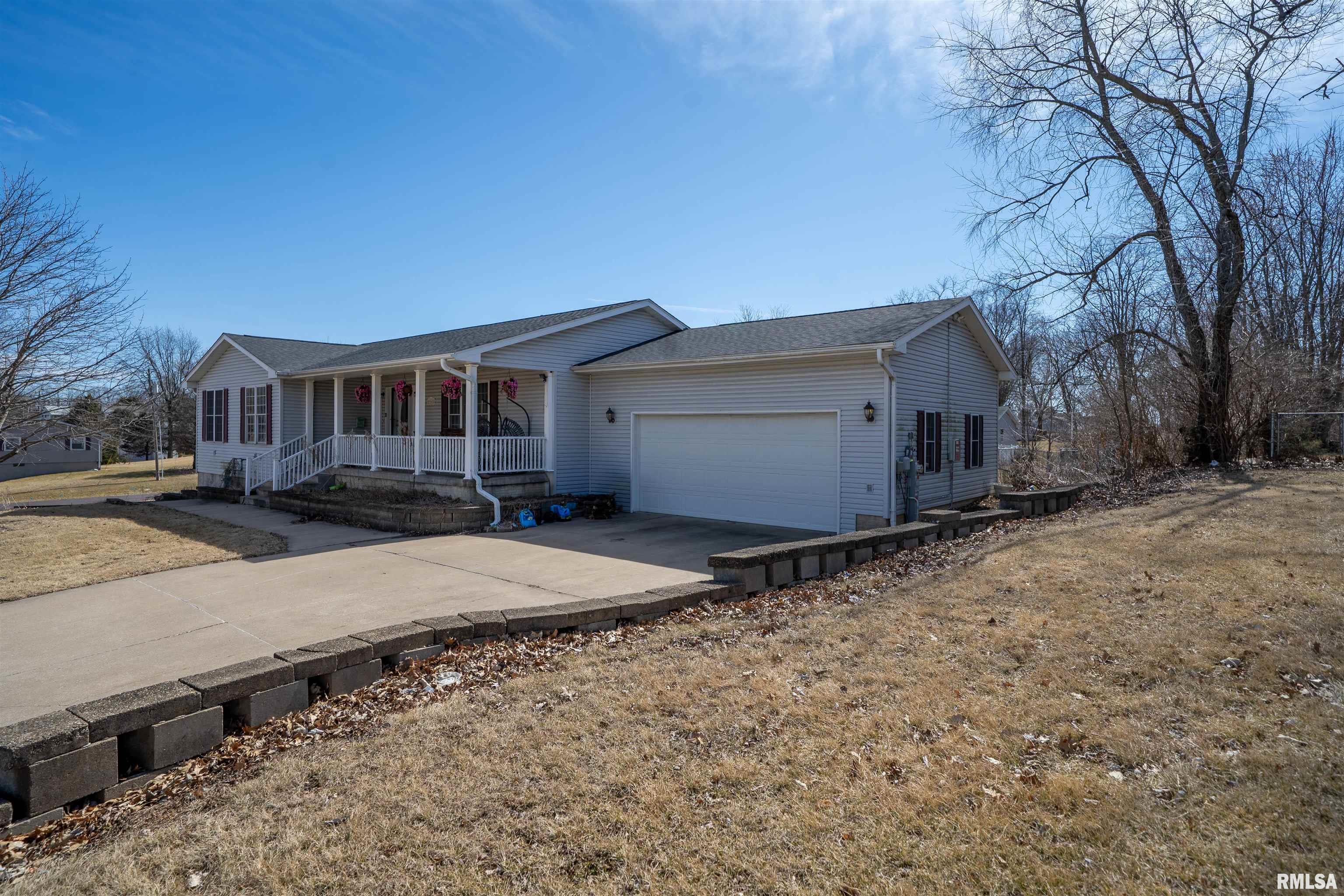 2268 E Knox Street, Galesburg, Illinois image 3