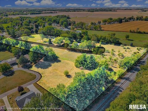 Homes For Sale - 20 Villa Circle<br/> Knoxville, IL 61448