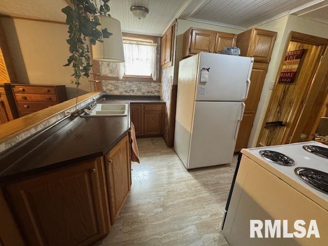317 7th Avenue North, Clinton, Iowa image 6