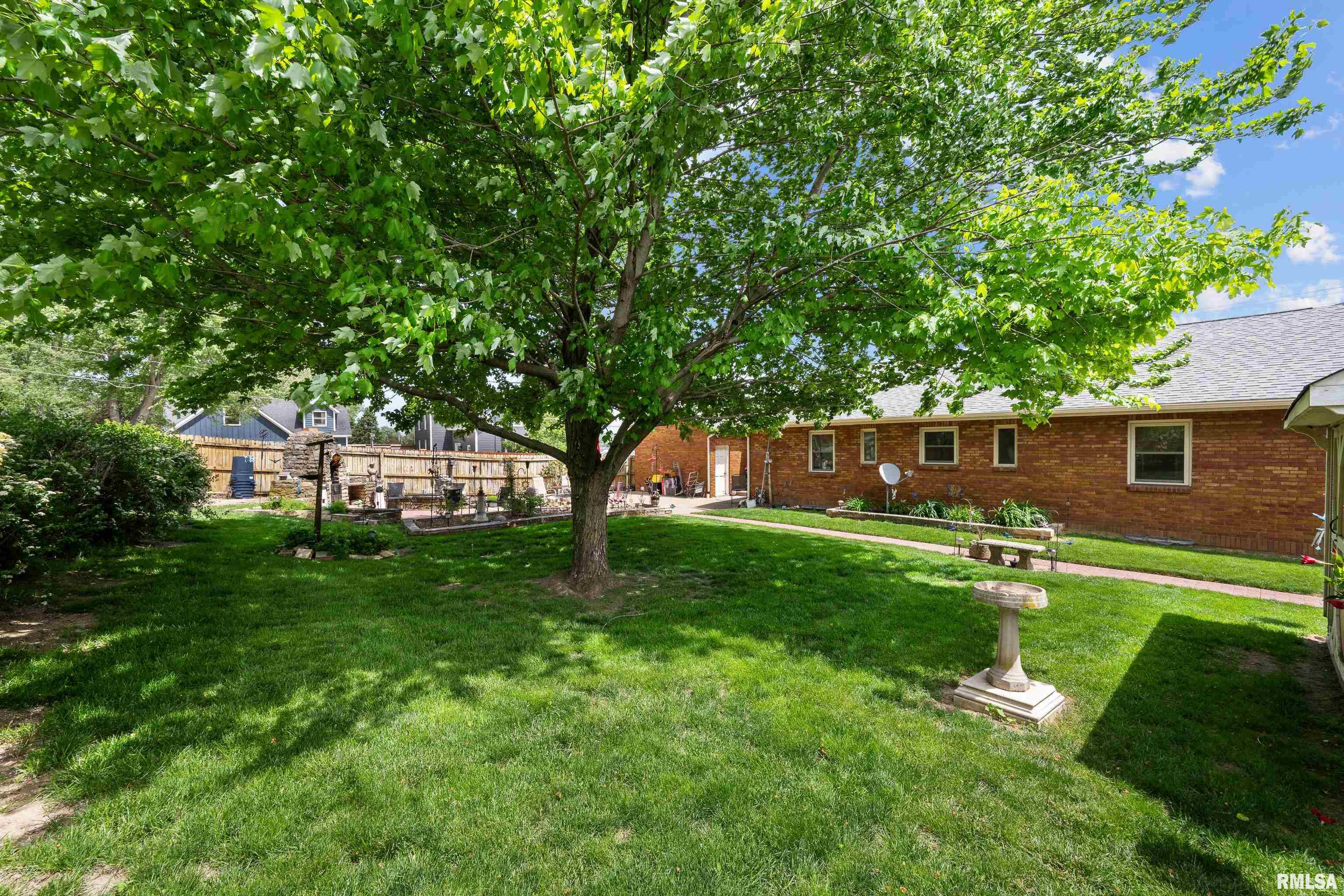 21780 Great River Road, Le Claire, Iowa image 7