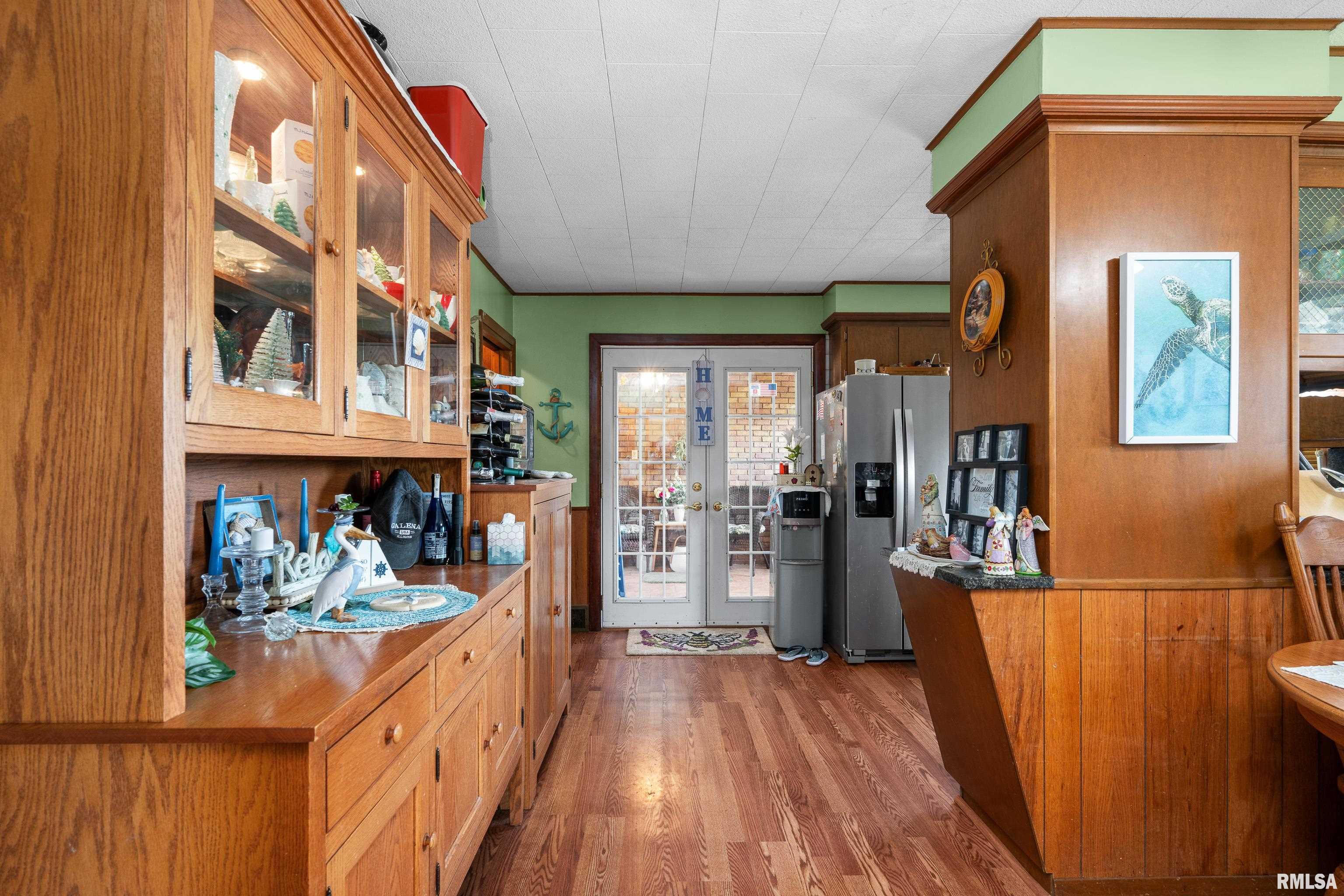 21780 Great River Road, Le Claire, Iowa image 12