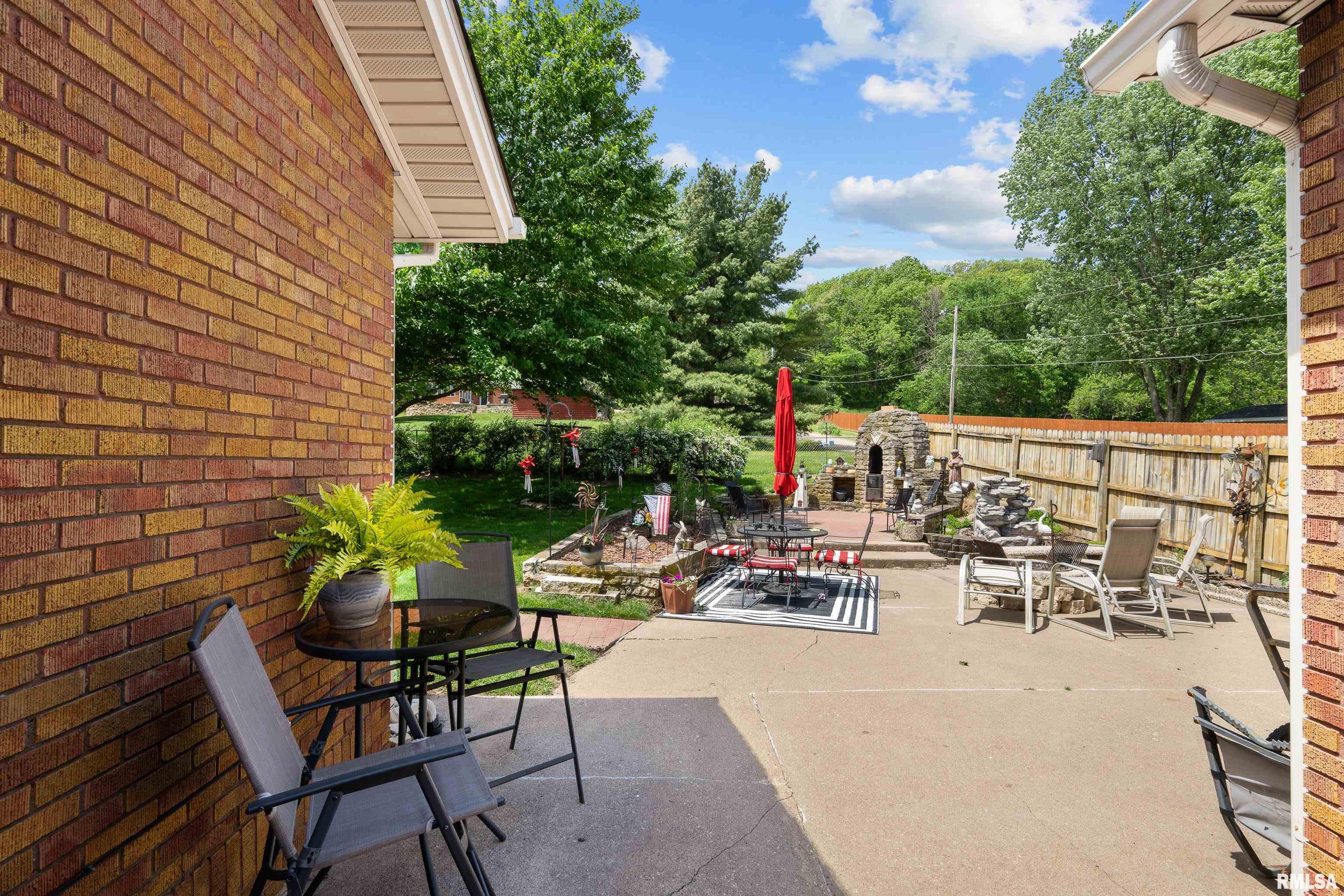 21780 Great River Road, Le Claire, Iowa image 5
