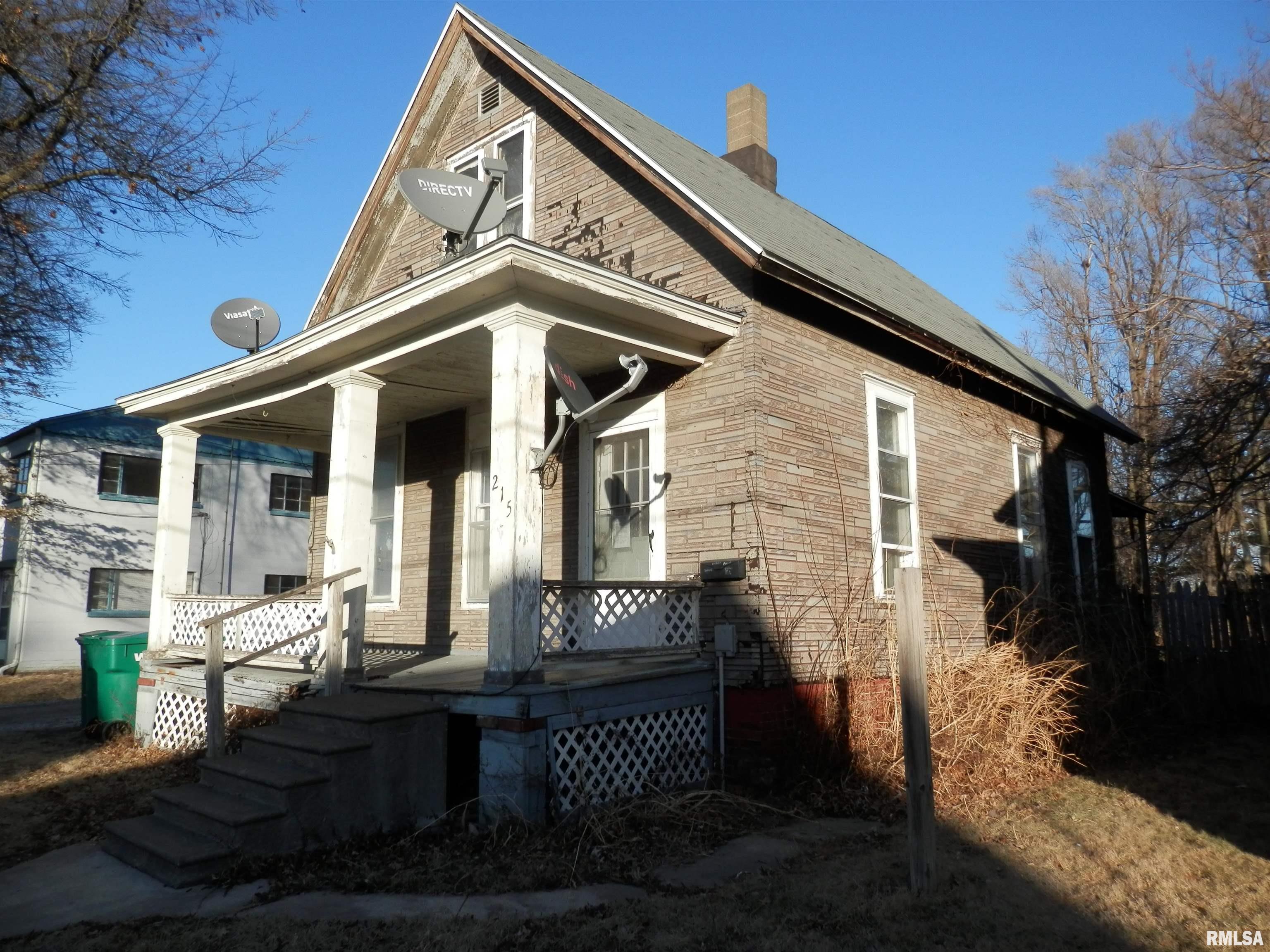 215 Cottage Avenue, Galesburg, Illinois image 3