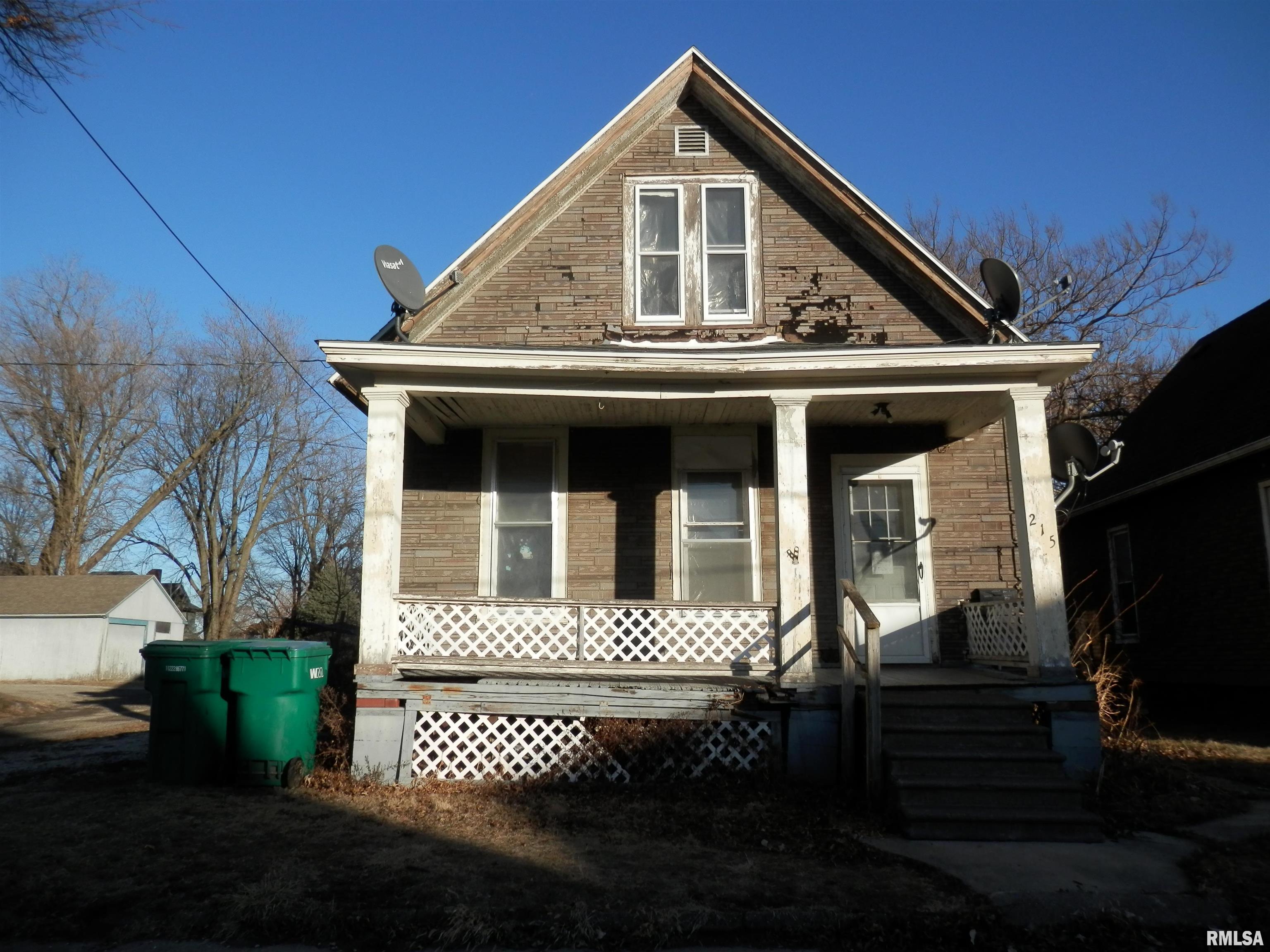 215 Cottage Avenue, Galesburg, Illinois image 1