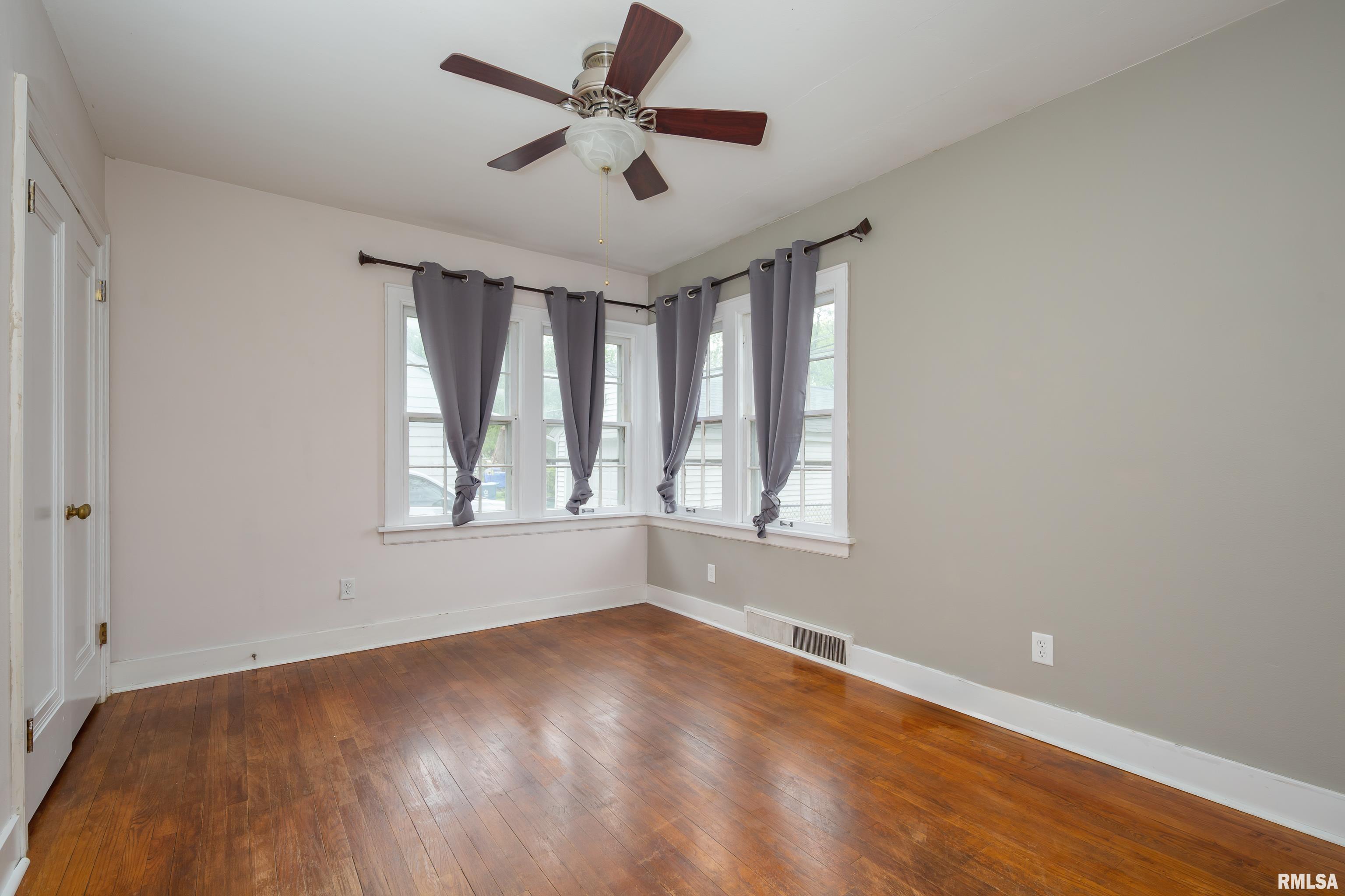1904 15 1/2 Street, Rock Island, Illinois image 17