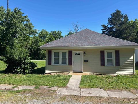 Homes For Sale - 424 Mark Street<br/> Williamson County, Carterville, IL 62918