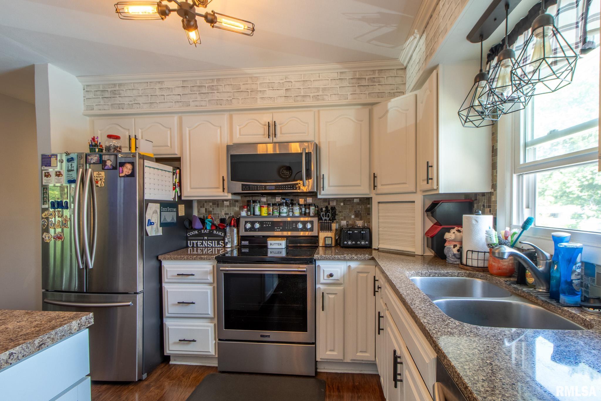 857 Sunnyview Avenue, Knoxville, Illinois image 11