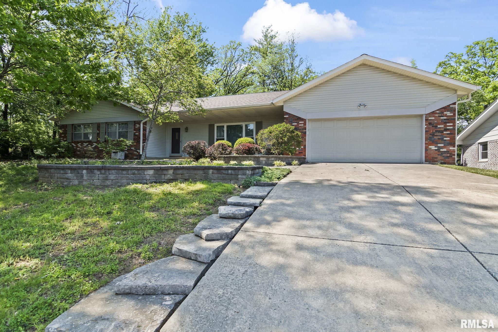 Photo 1 of 39 — 9 BLACKBERRY Run, Springfield, IL 62704