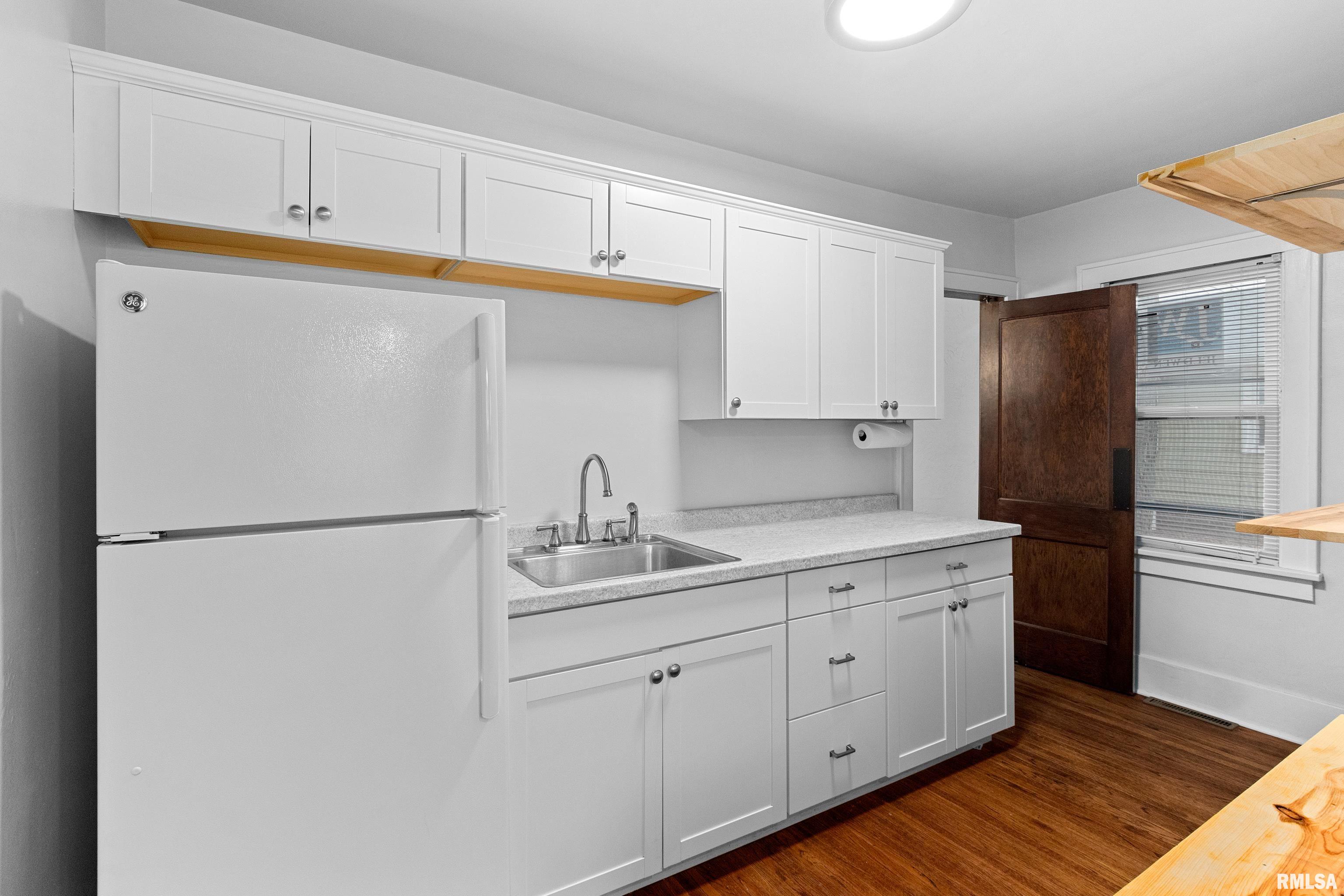 929 E Glen Avenue, Peoria Heights, Illinois image 10