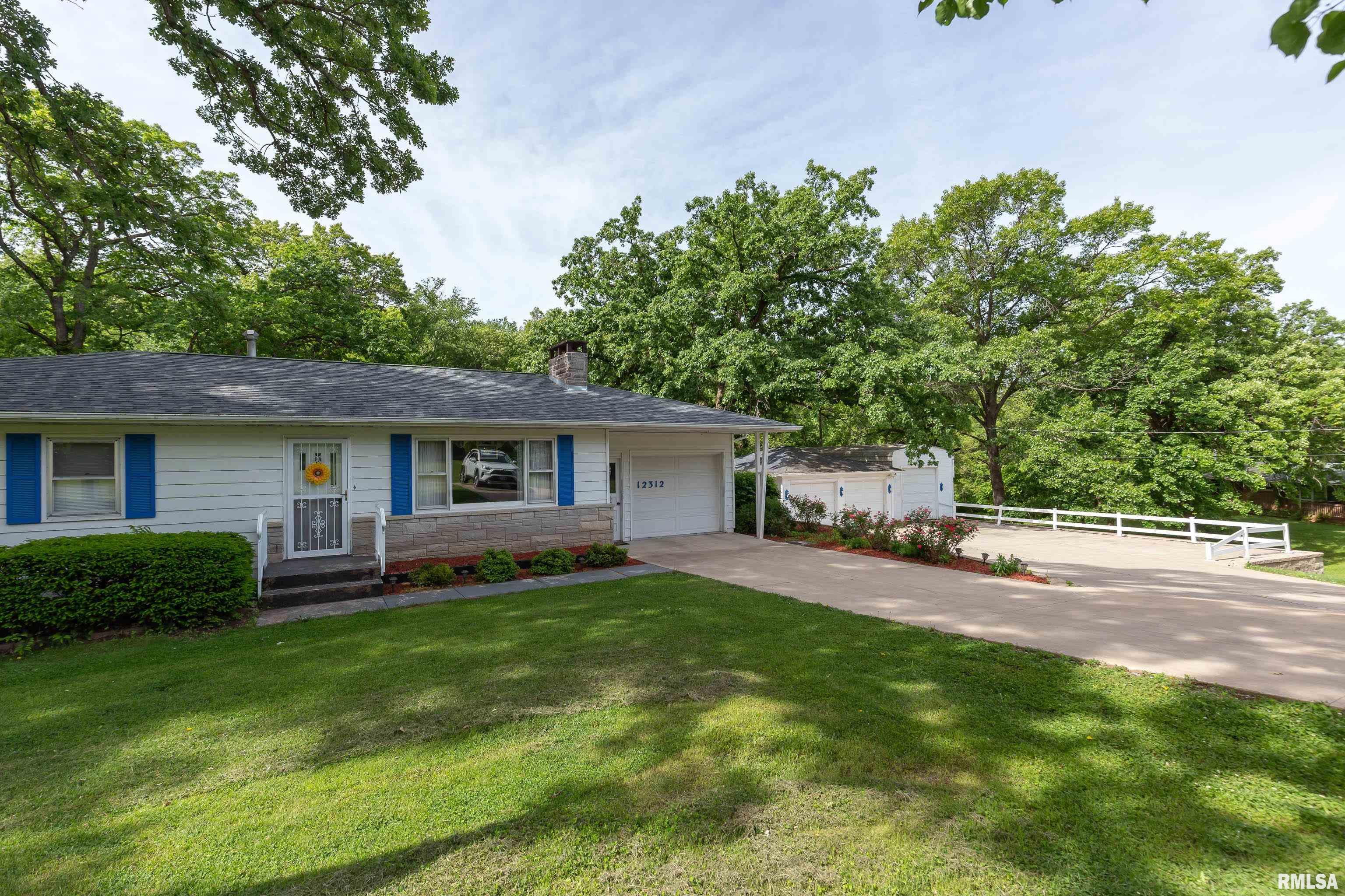 12312 Niabi Zoo Road, Coal Valley, Illinois image 6