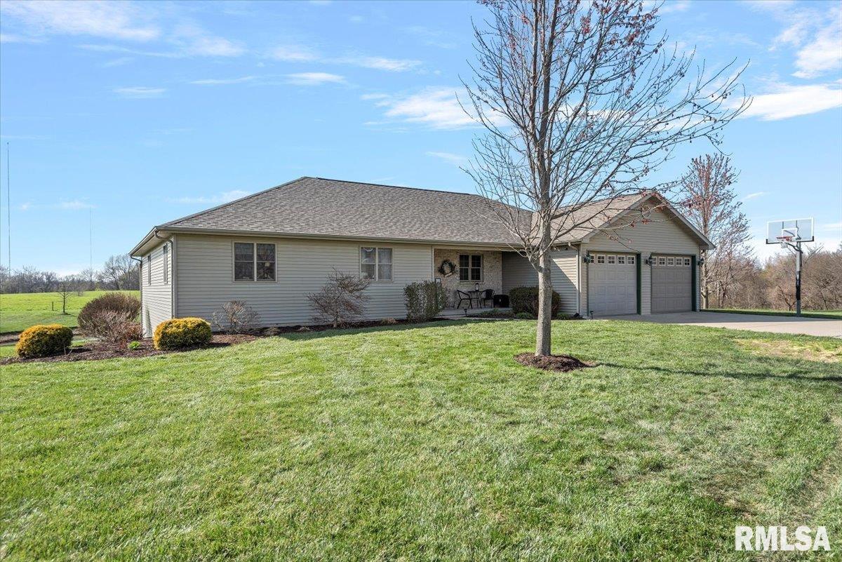 495 S Griffith Creek Road, Mechanicsburg, Illinois image 4