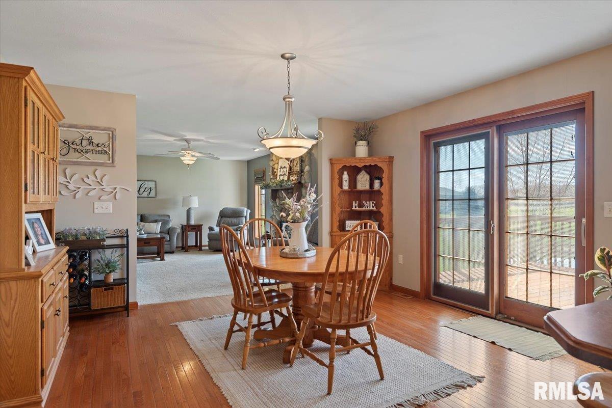 495 S Griffith Creek Road, Mechanicsburg, Illinois image 14