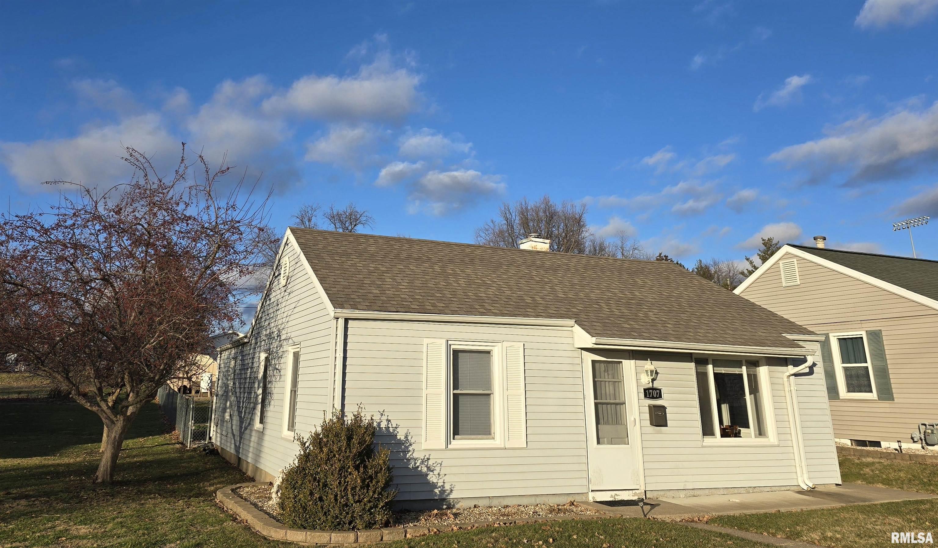 1707 Spruce Street, Quincy, Illinois image 1