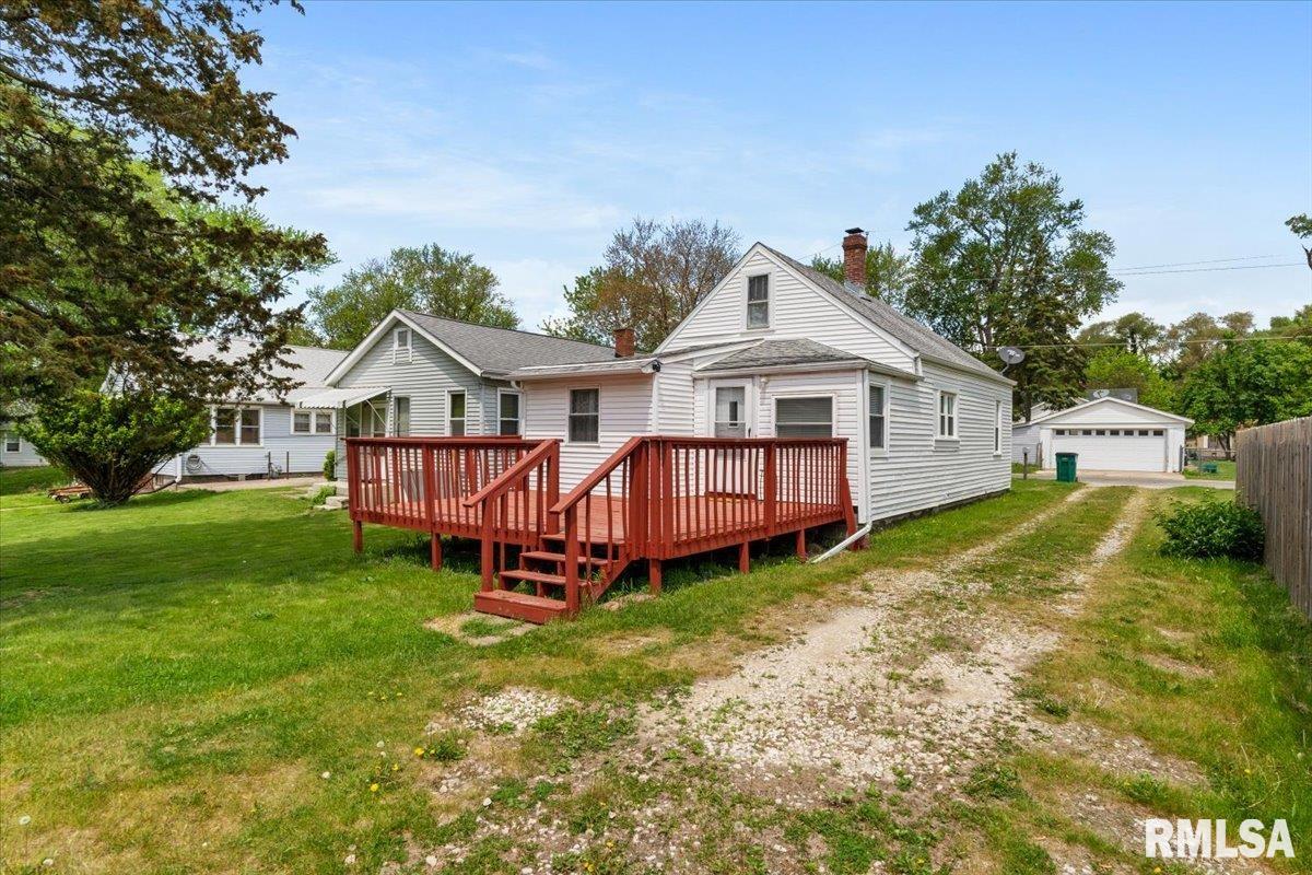 1812 27 1/2 Avenue, East Moline, Illinois image 5