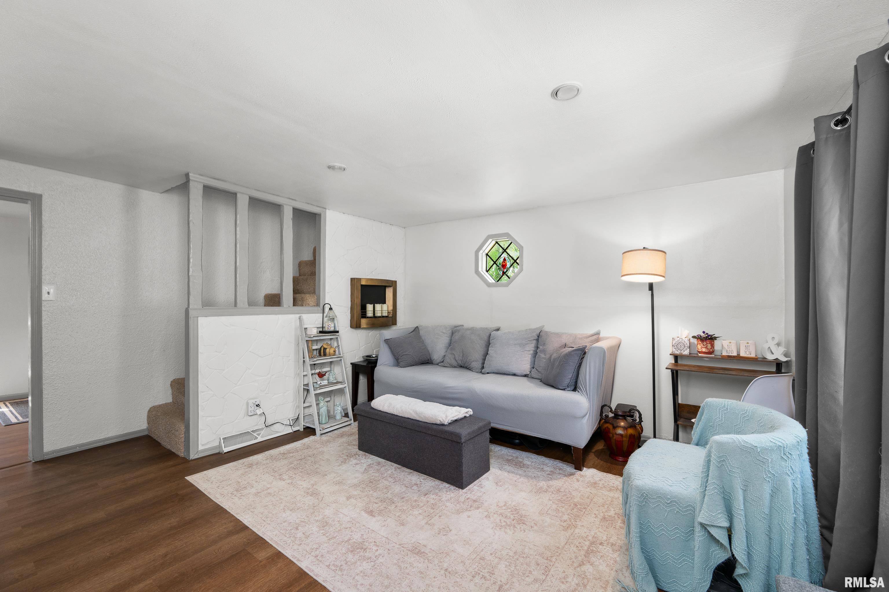 411 Cherry Street, Port Byron, Illinois image 3