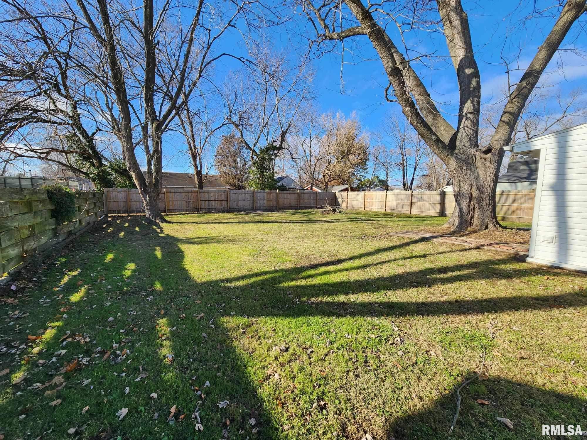 1003 Glendale Street, Benton, Illinois image 6