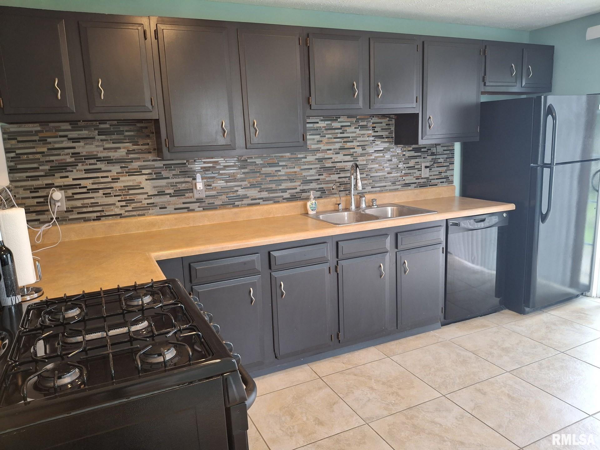 1907 Chicory Road, Pekin, Illinois image 13