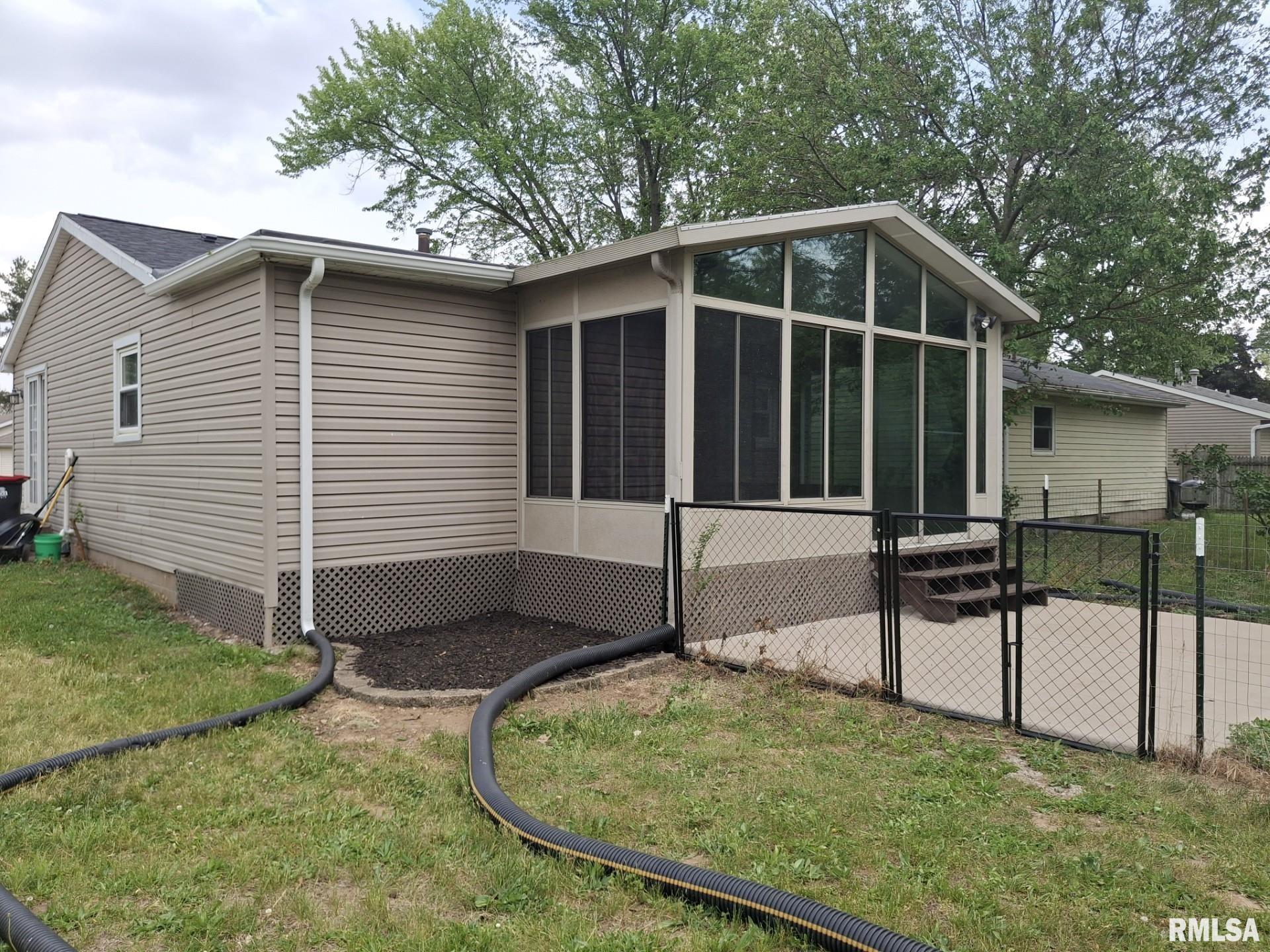 1907 Chicory Road, Pekin, Illinois image 4