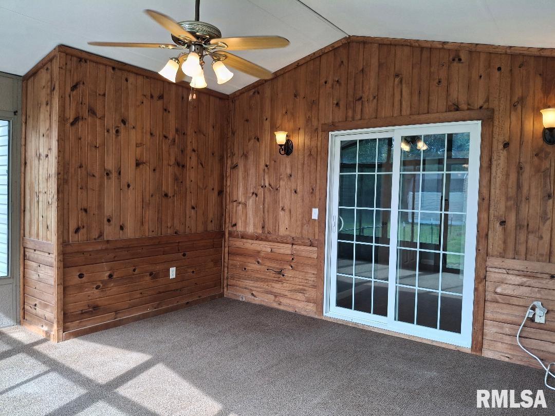 1907 Chicory Road, Pekin, Illinois image 22