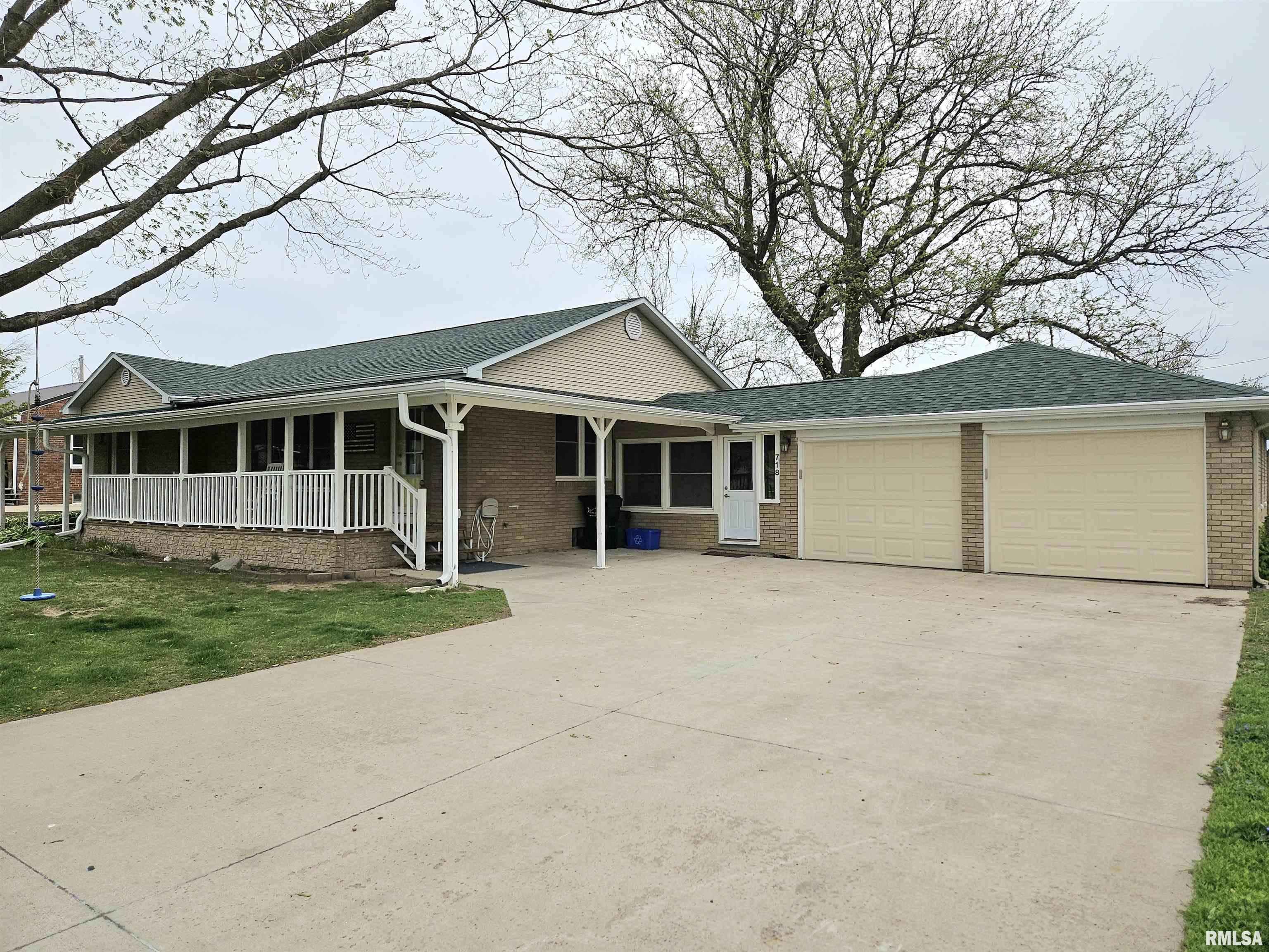 718 Cypress Street, Wilton, Iowa image 2