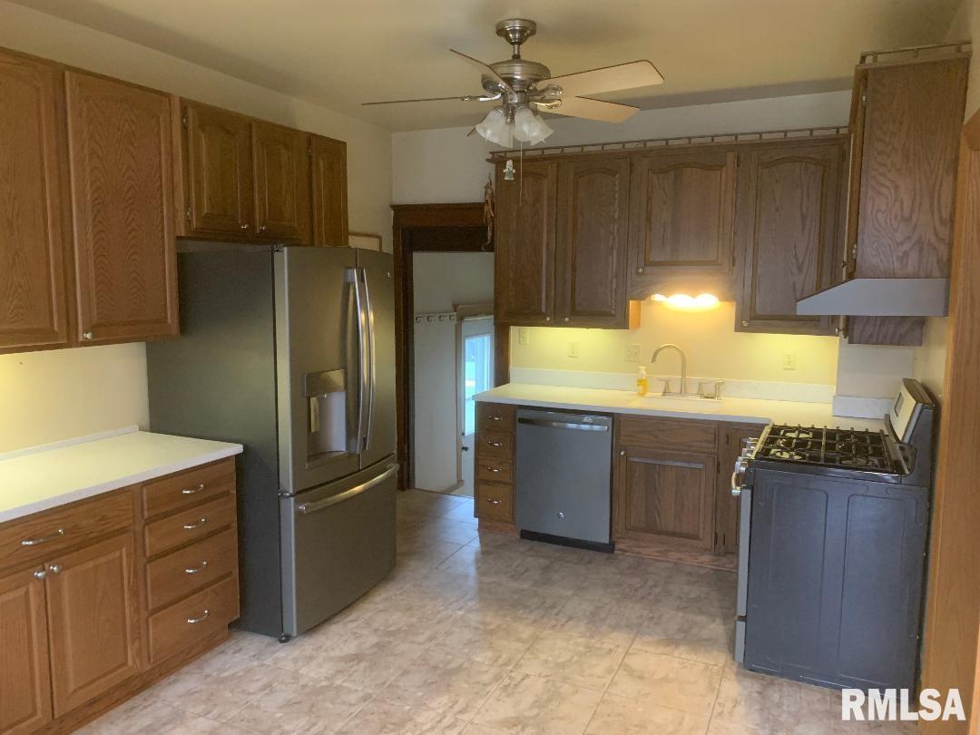 1418 29th Avenue, Moline, Illinois image 9