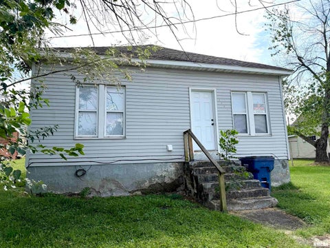Homes For Sale - 1506 E Main Street<br/> West Frankfort, IL 62896