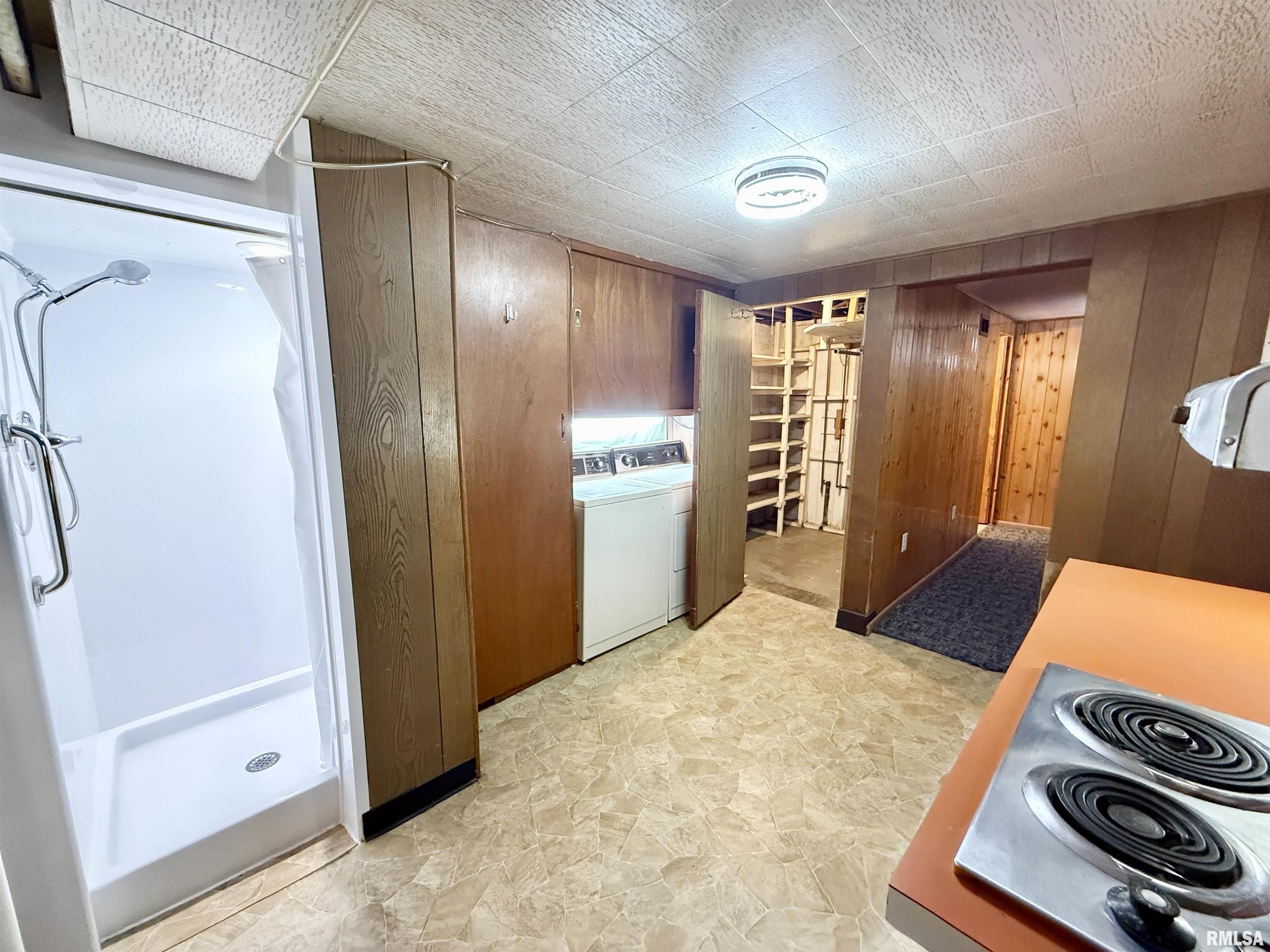 10 Blackhawk Hills Court, Rock Island, Illinois image 18