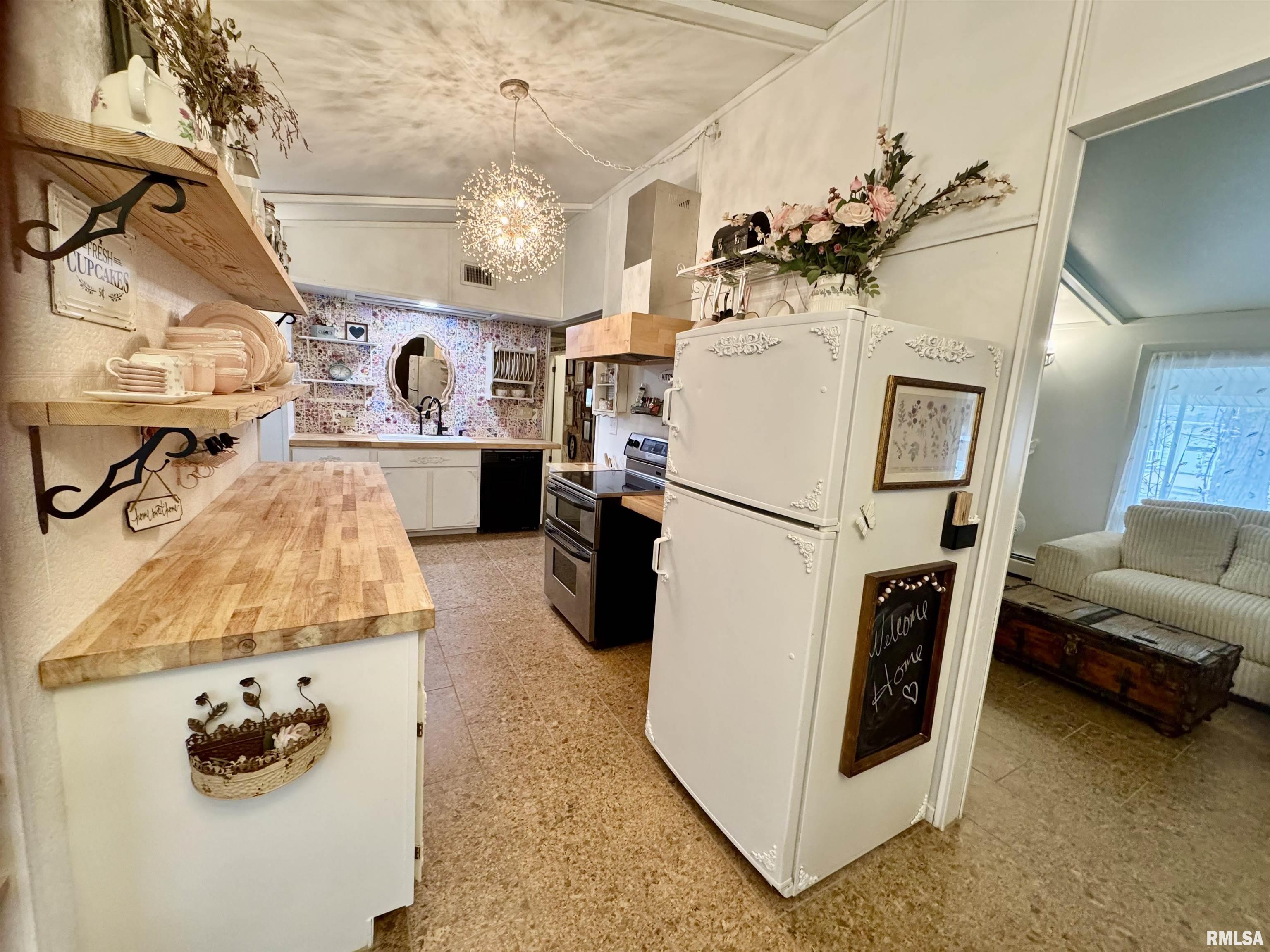 1401 12th Avenue, Viola, Illinois image 16