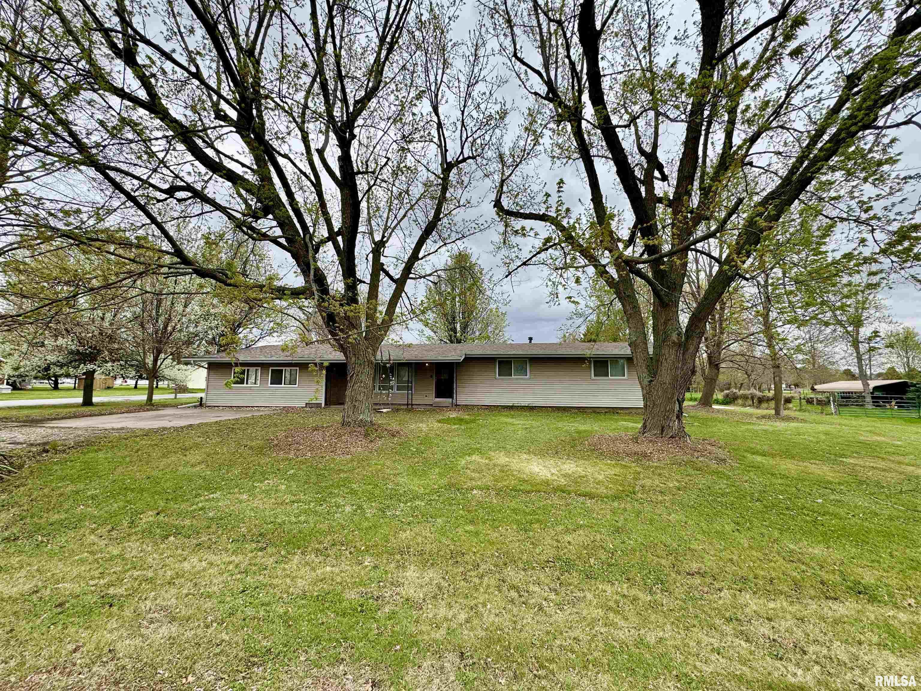 1401 12th Avenue, Viola, Illinois image 31