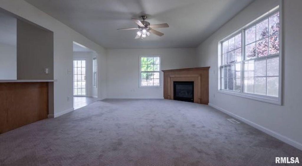 Photo of 1611 W GENEVA Road, Peoria, IL 61615 (MLS # PA1262086)