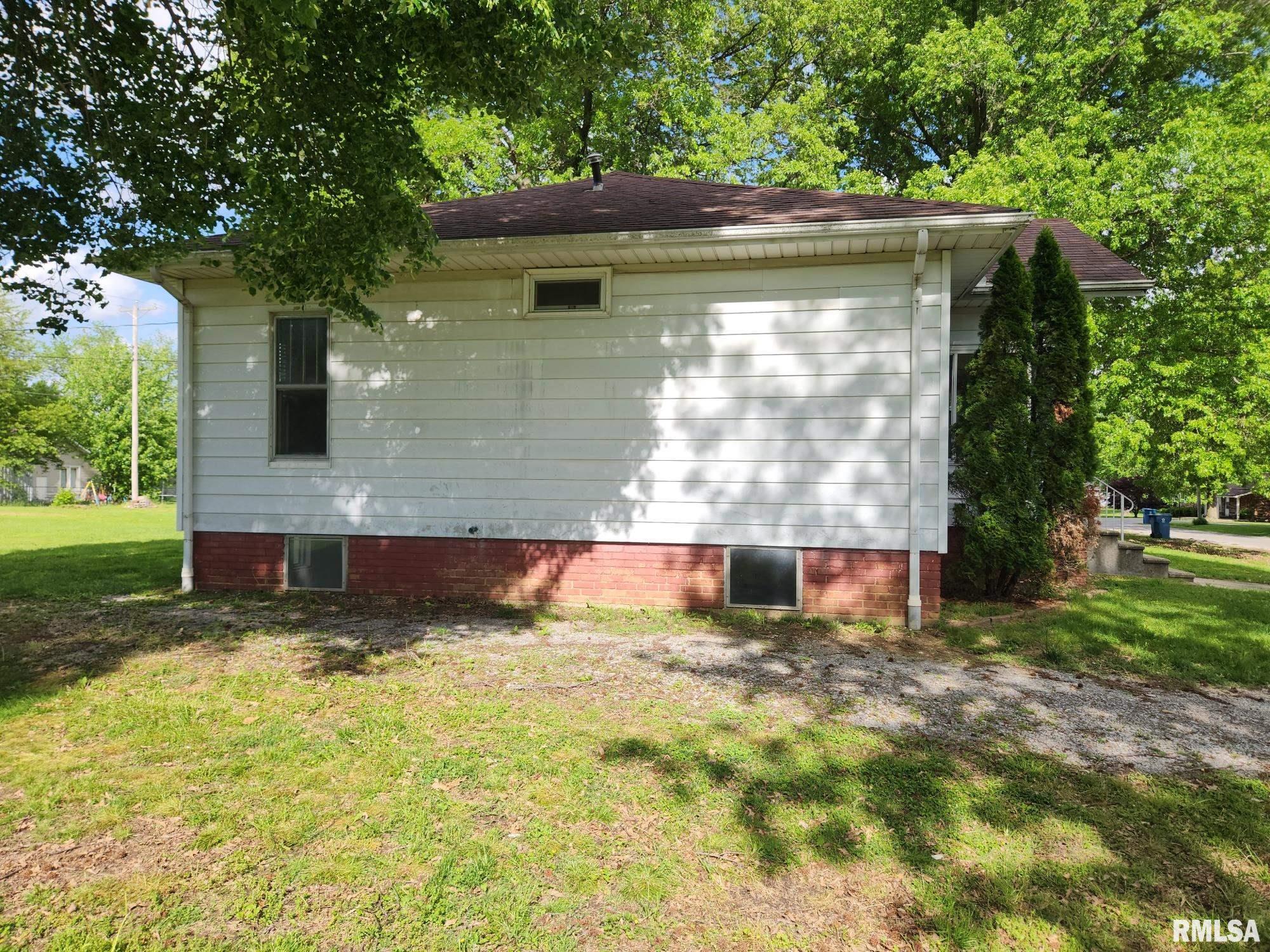 105 E Rea Street, Valier, Illinois image 26