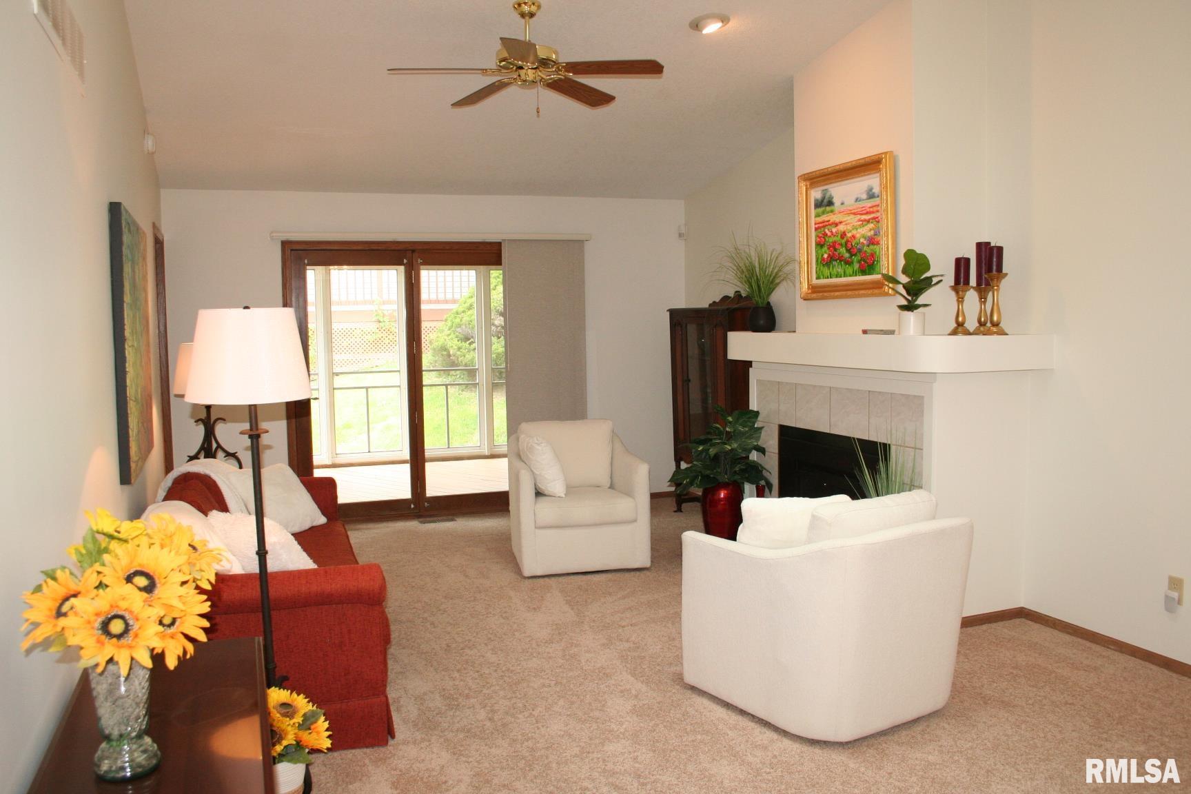 3996 Partridge Circle, Bettendorf, Iowa image 2