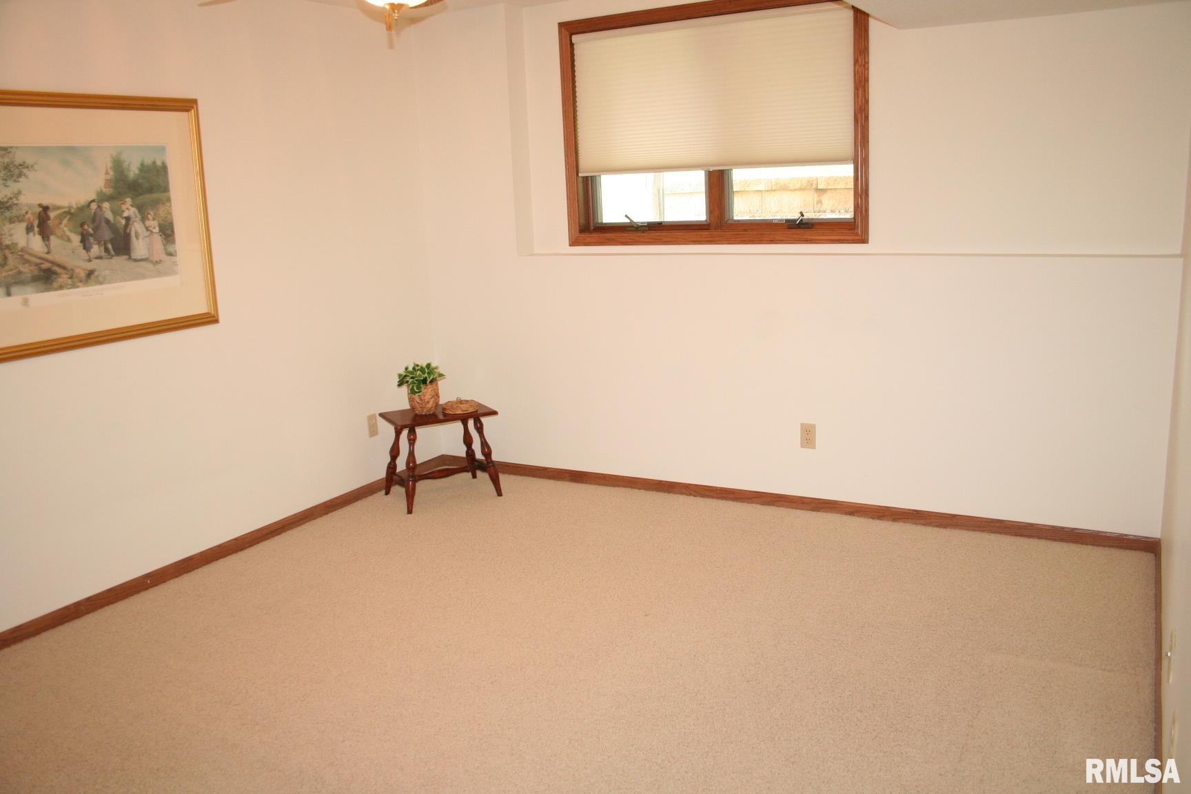 3996 Partridge Circle, Bettendorf, Iowa image 11