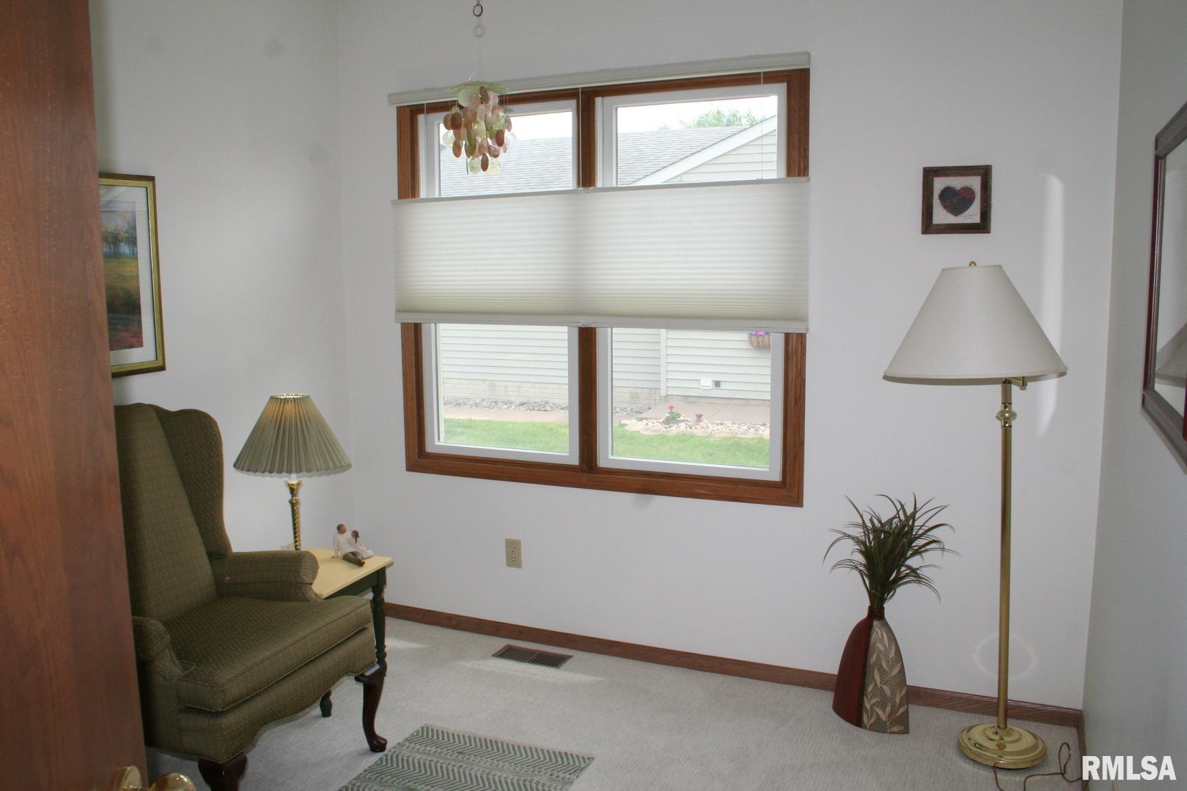 3996 Partridge Circle, Bettendorf, Iowa image 3