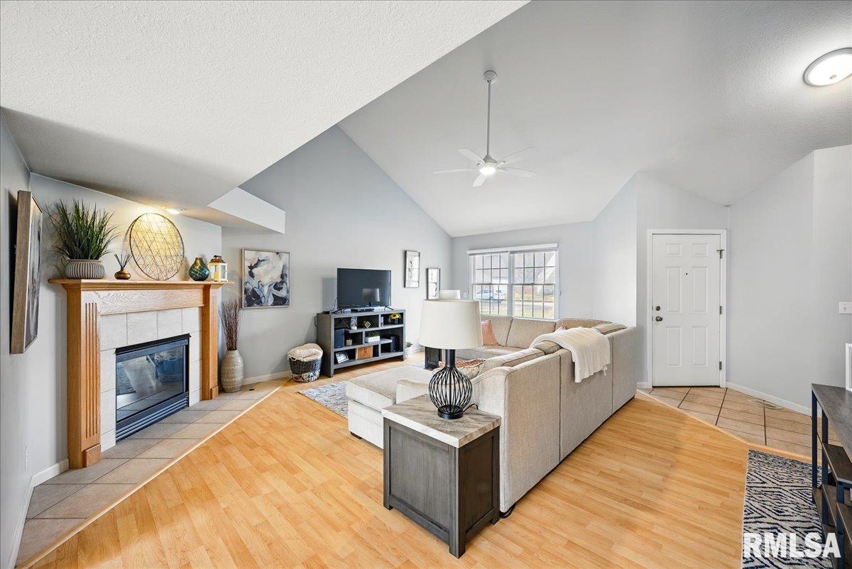 11317 N Northtrail Drive, Dunlap, Illinois image 3