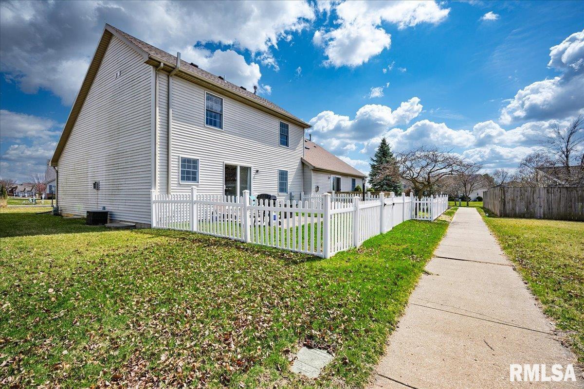 11317 N Northtrail Drive, Dunlap, Illinois image 28