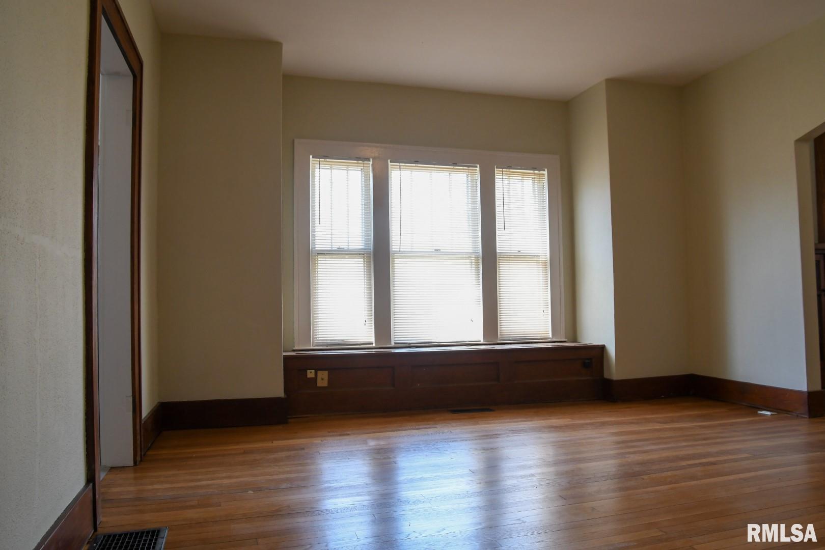 2043 Elm Street, Murphysboro, Illinois image 9
