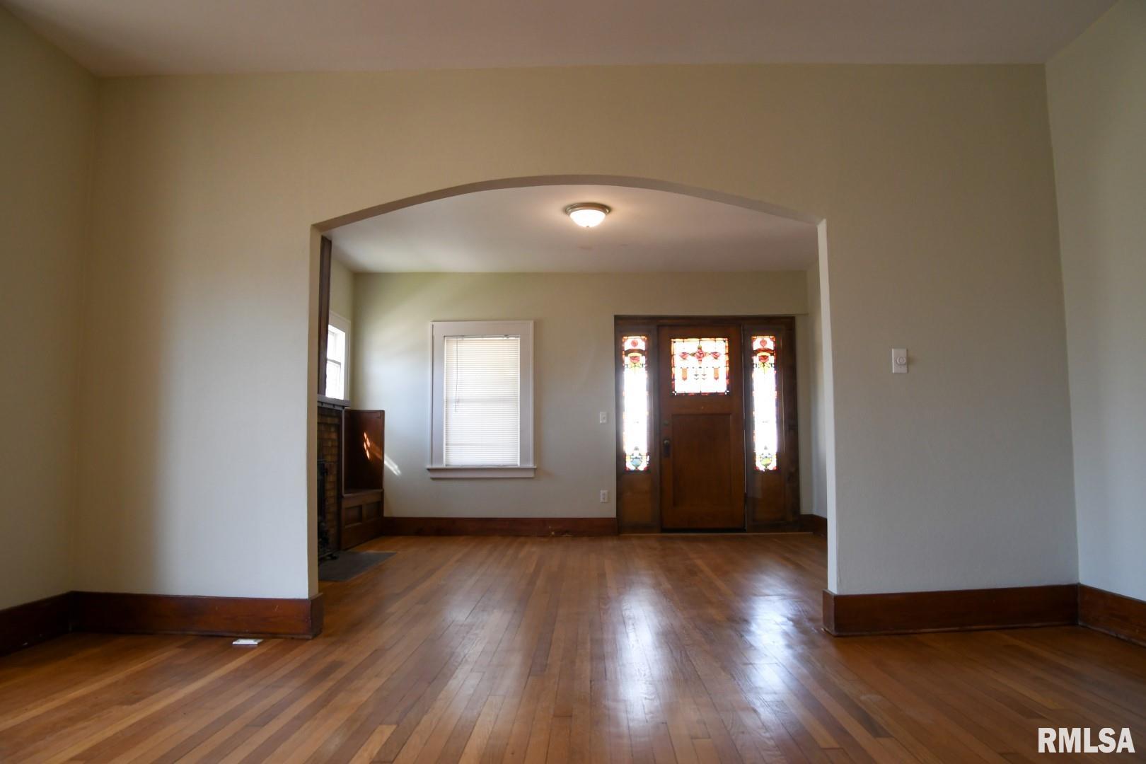 2043 Elm Street, Murphysboro, Illinois image 8