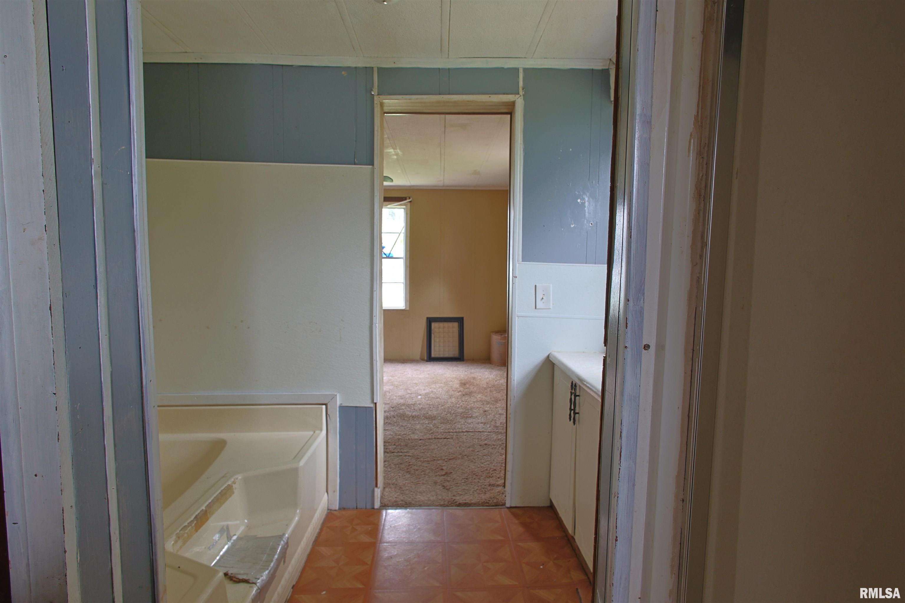 411 N Main Street, Harrisburg, Illinois image 11