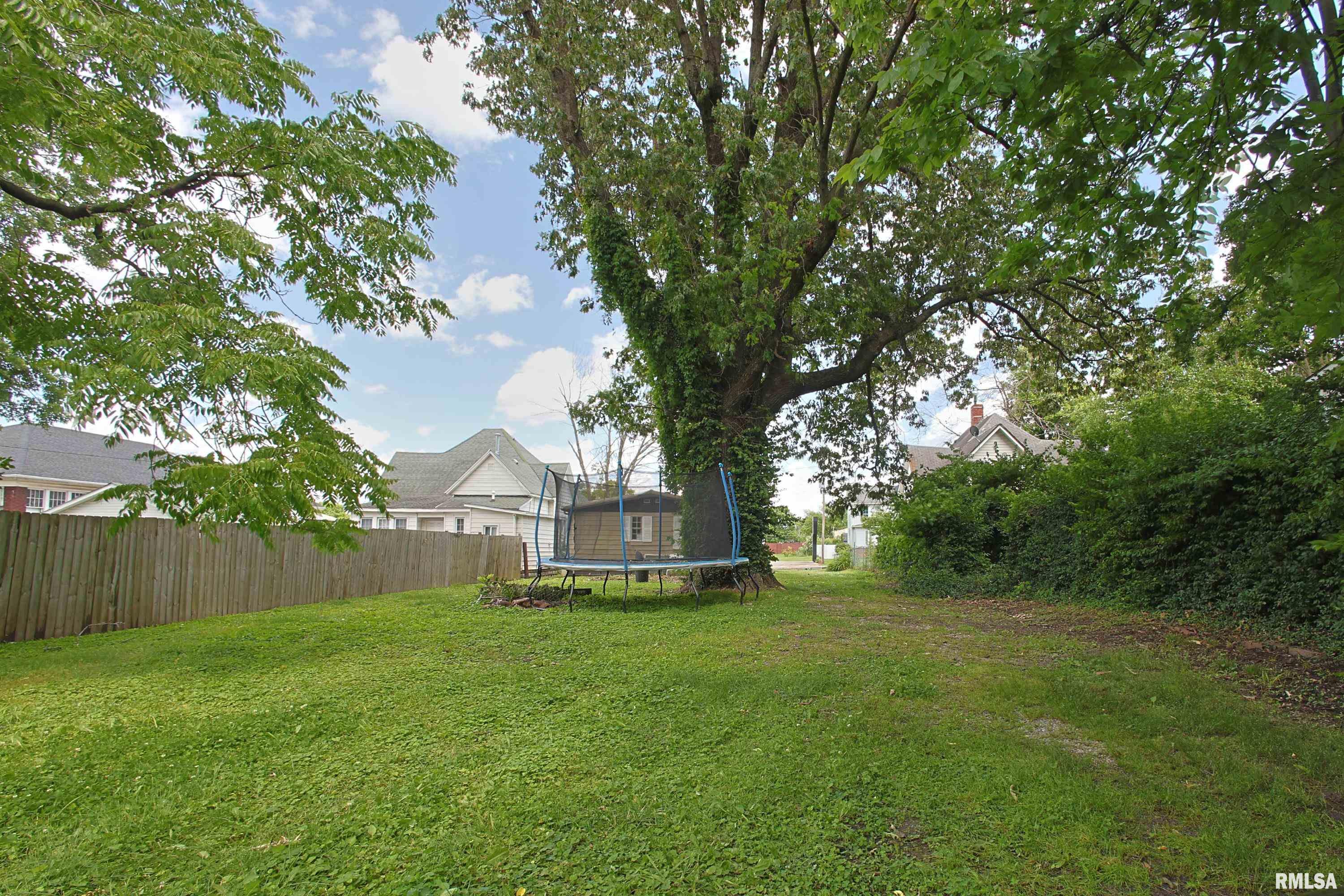 411 N Main Street, Harrisburg, Illinois image 13