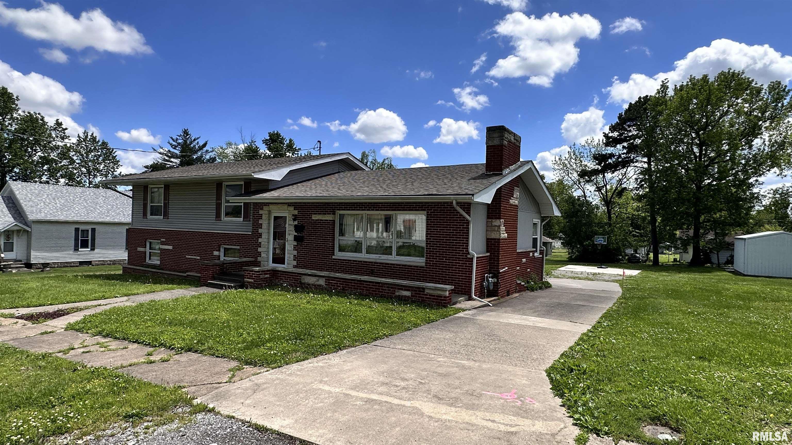 1908 E Oak Street, West Frankfort, Illinois image 1
