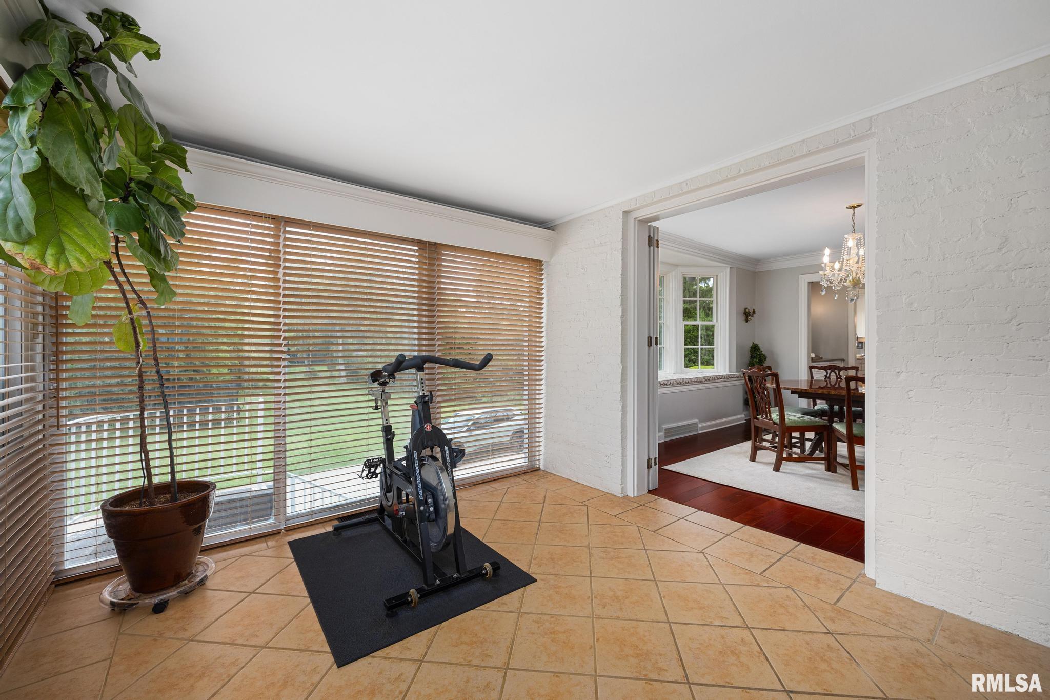 4407 N Grandview Drive, Peoria Heights, Illinois image 20