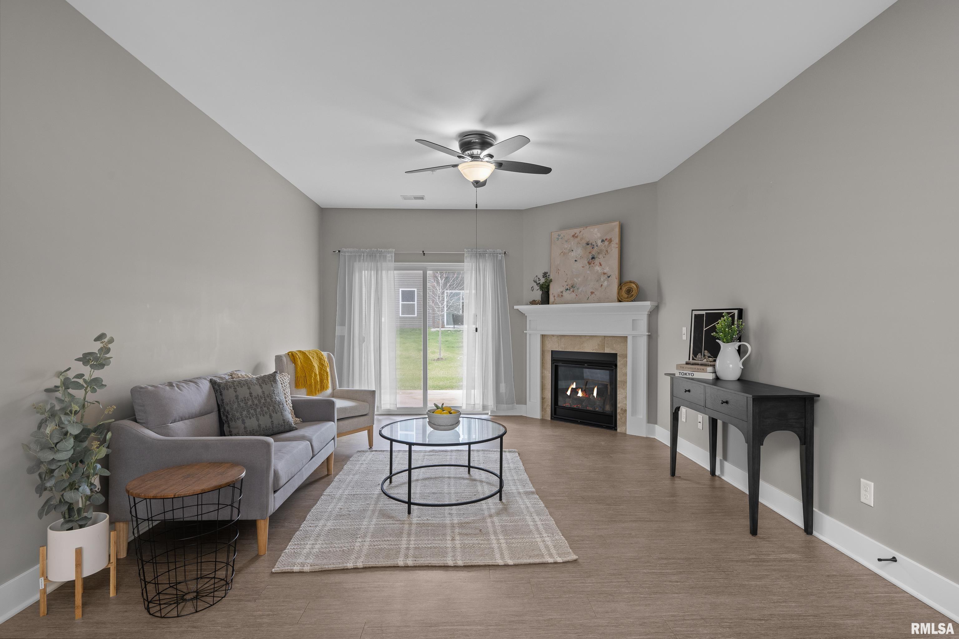 2950 Charissas Place, Bettendorf, Iowa image 8